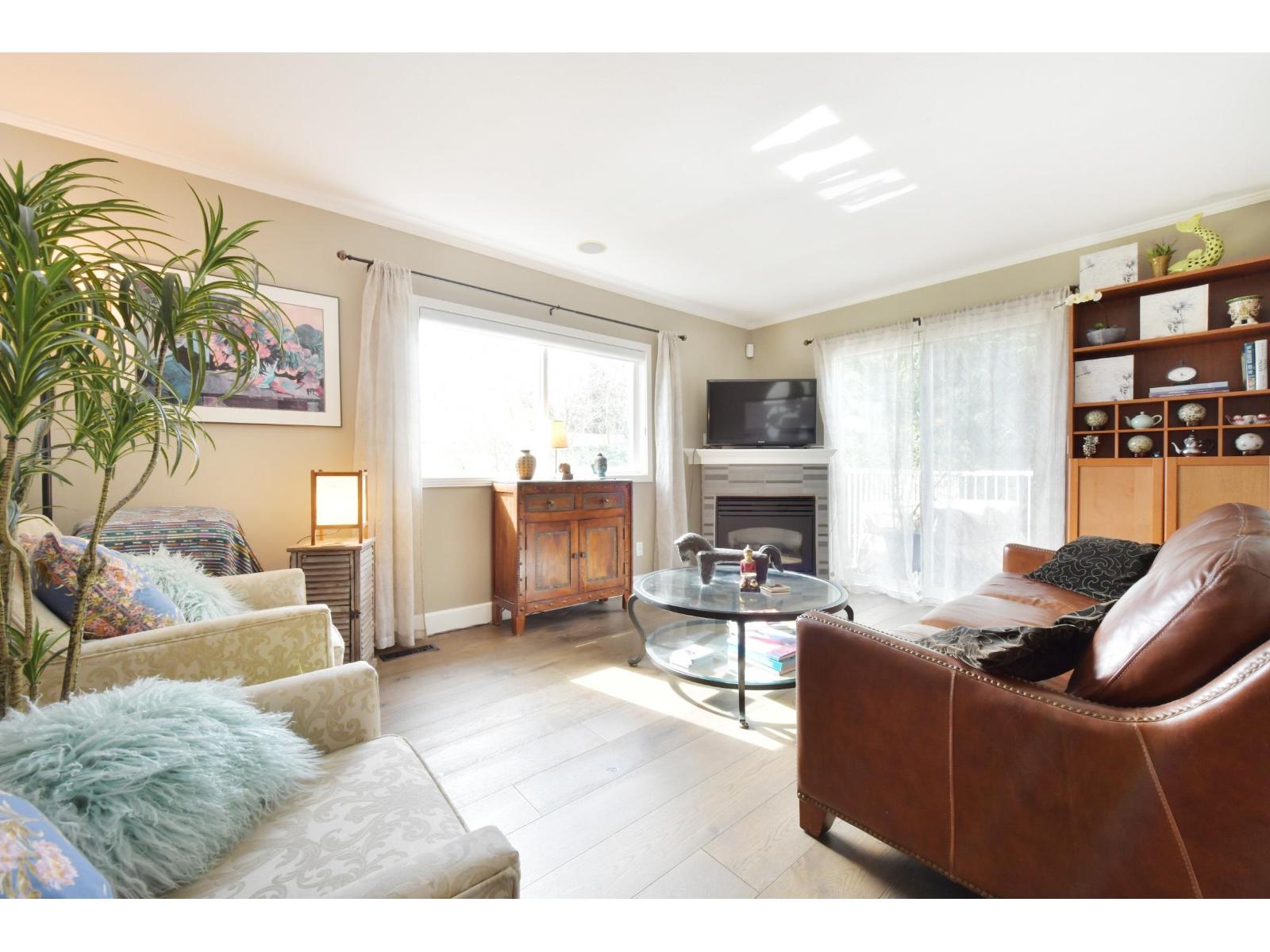 933 HABGOOD STREET, White Rock