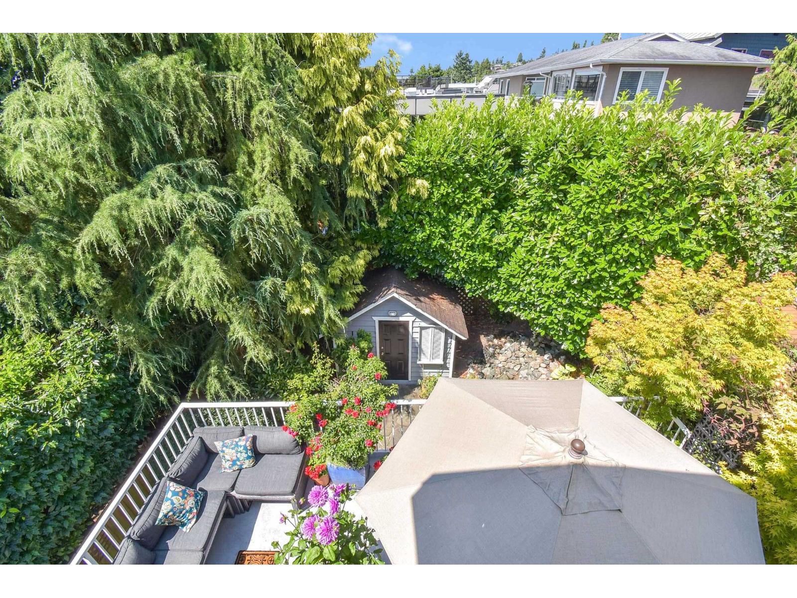 933 HABGOOD STREET, White Rock