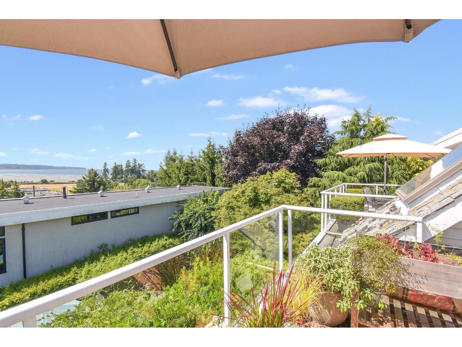 933 HABGOOD STREET, White Rock