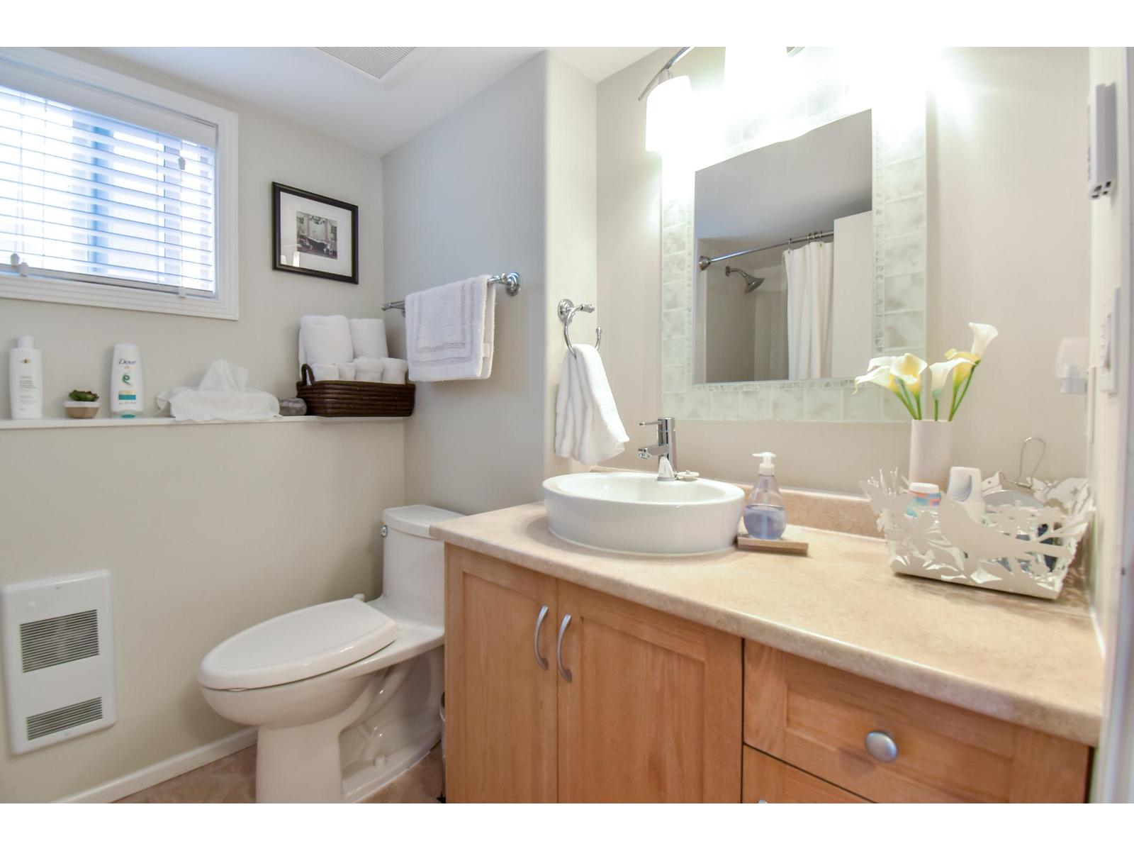 933 HABGOOD STREET, White Rock