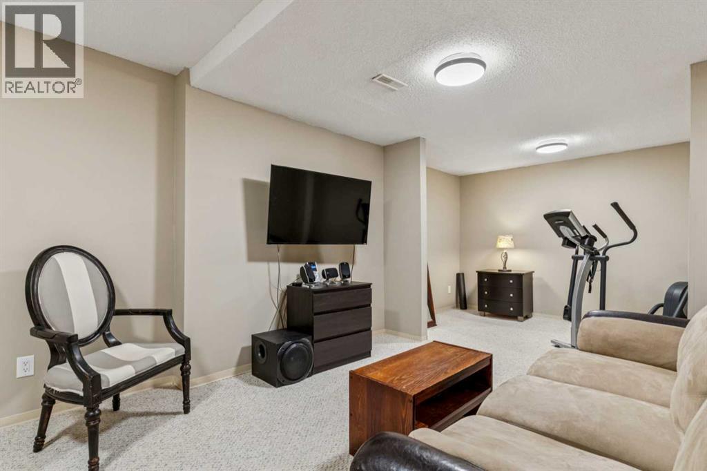 Single Family House for Sale in    Street SW Woodbine Calgary 