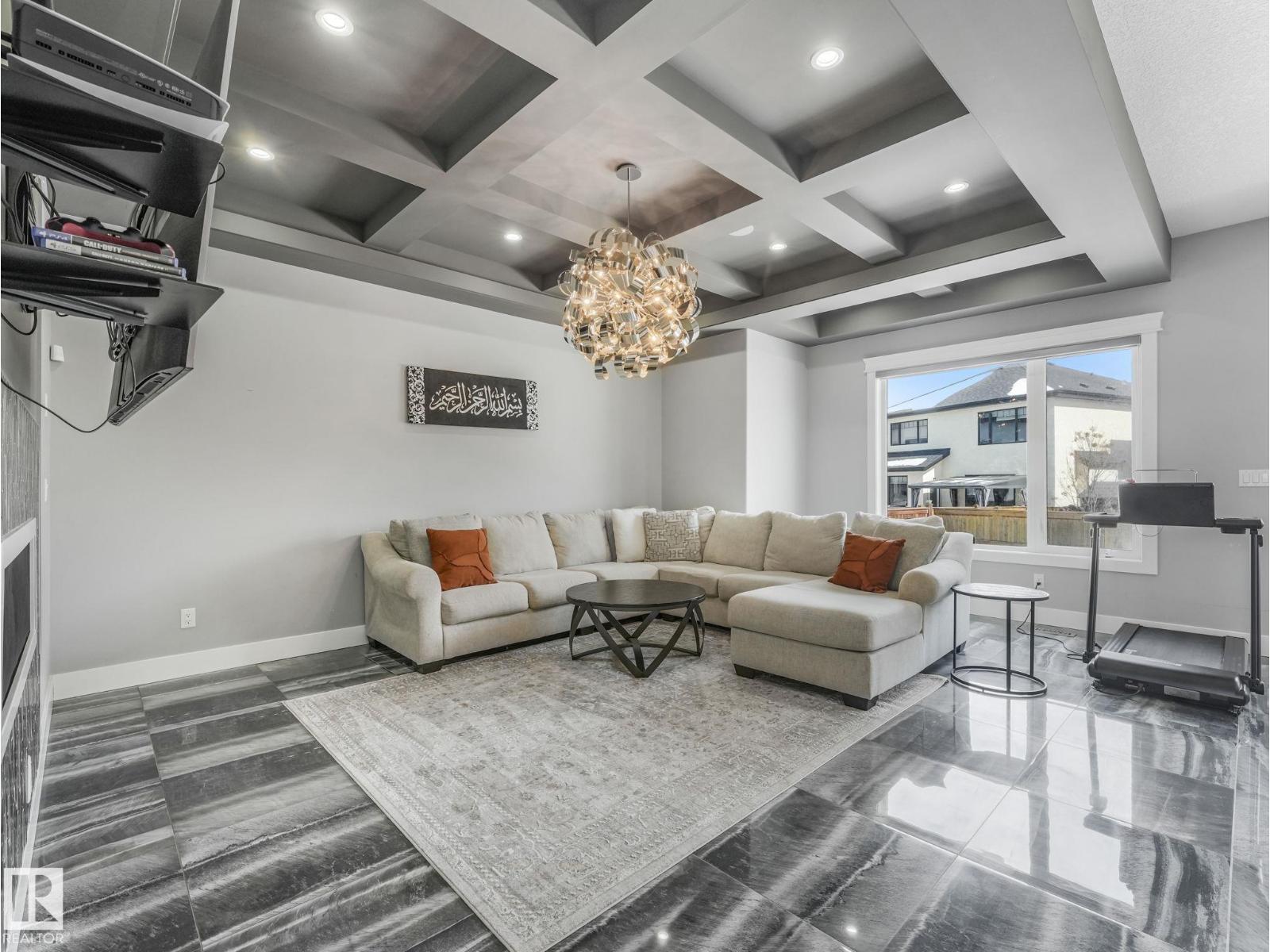 1012 148 AV NW - 13