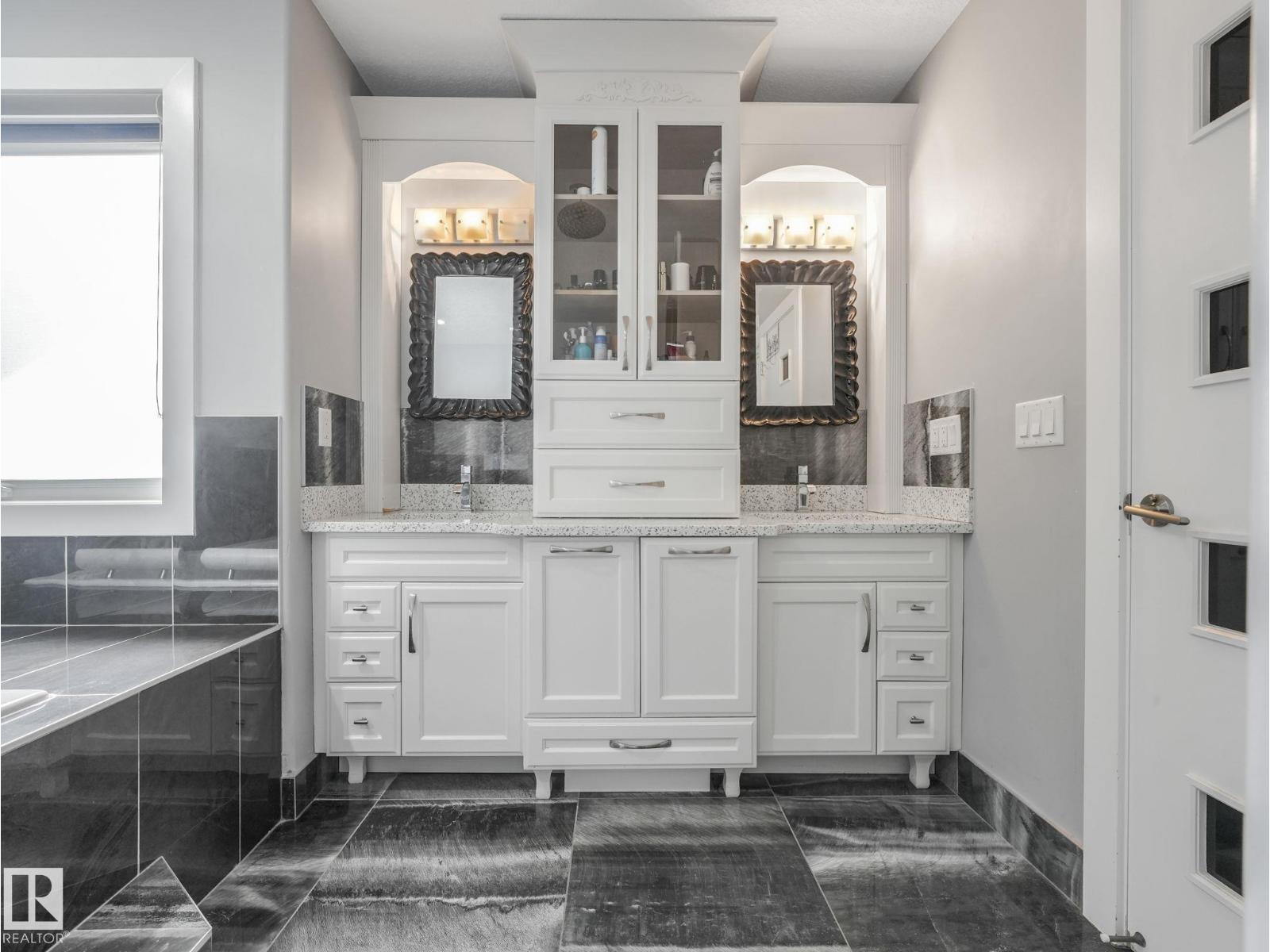 1012 148 AV NW - 27
