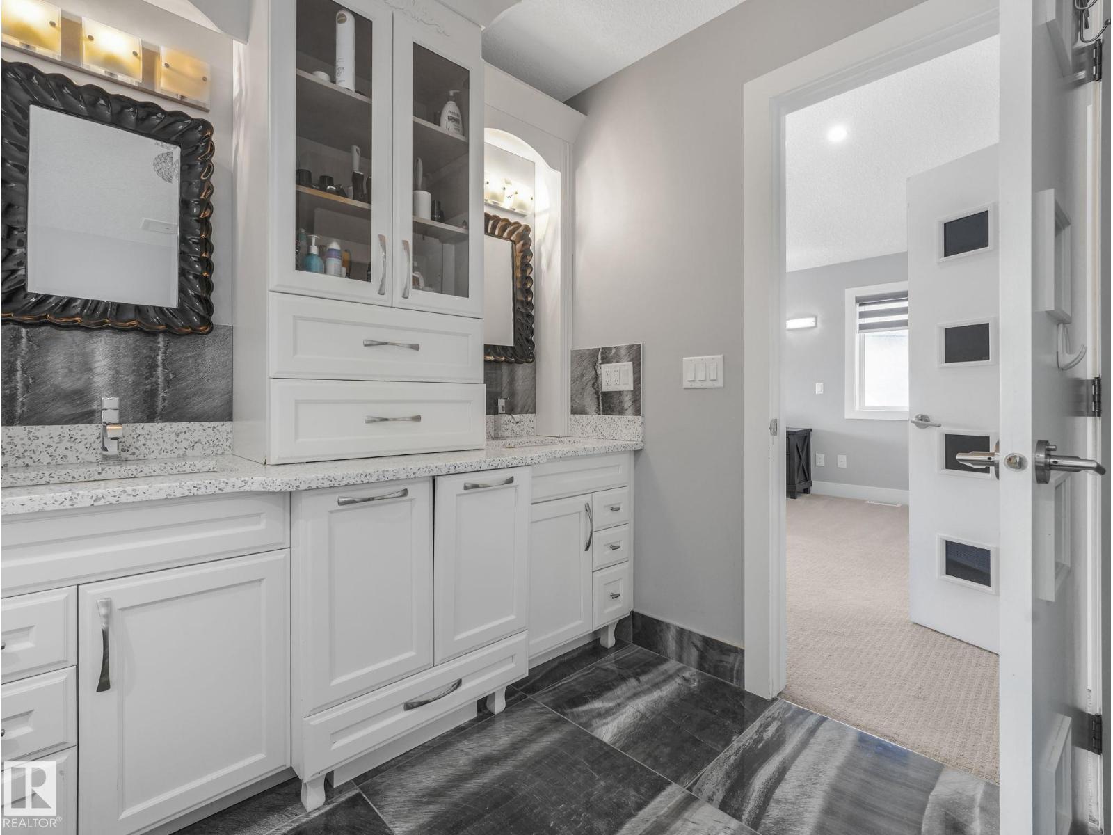 1012 148 AV NW - 28