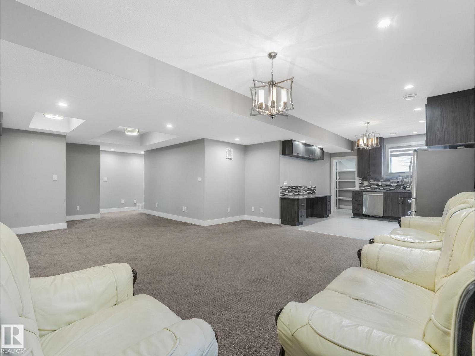1012 148 AV NW - 32