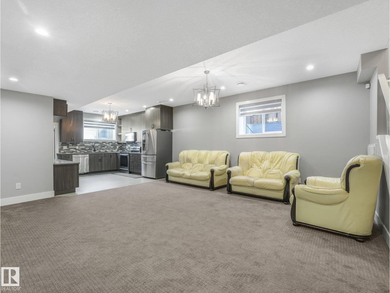 1012 148 AV NW - 34