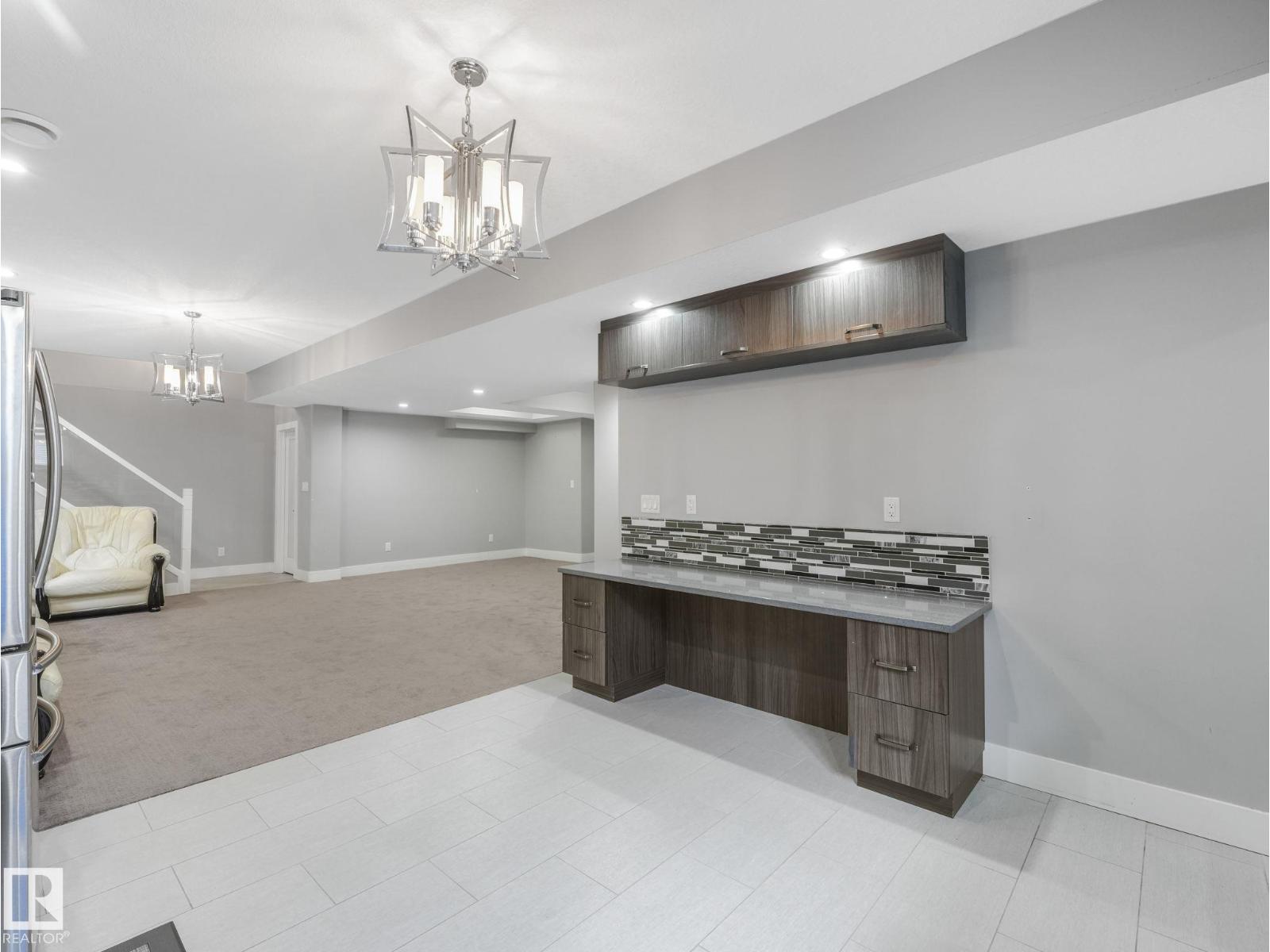 1012 148 AV NW - 37