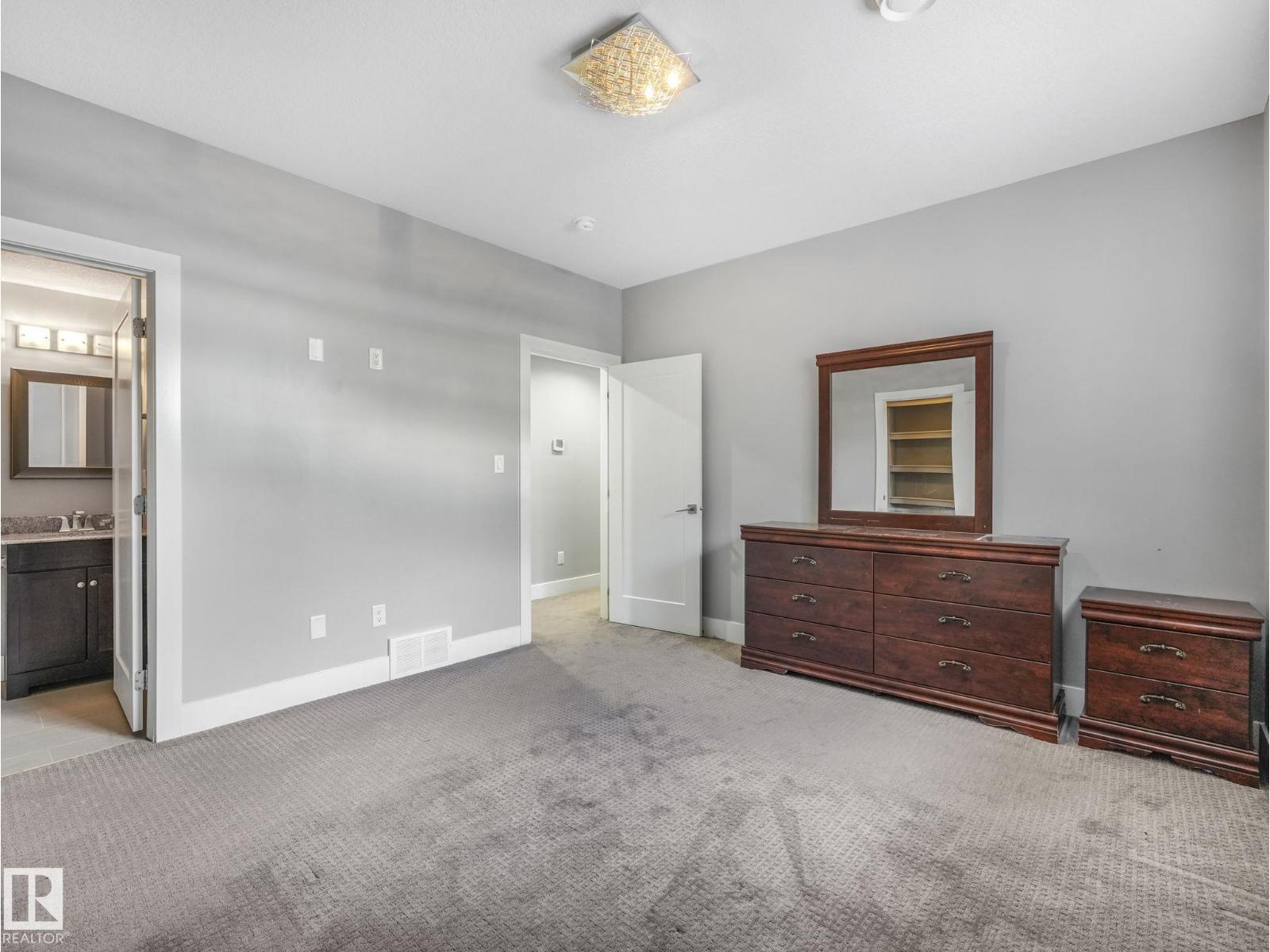 1012 148 AV NW - 47