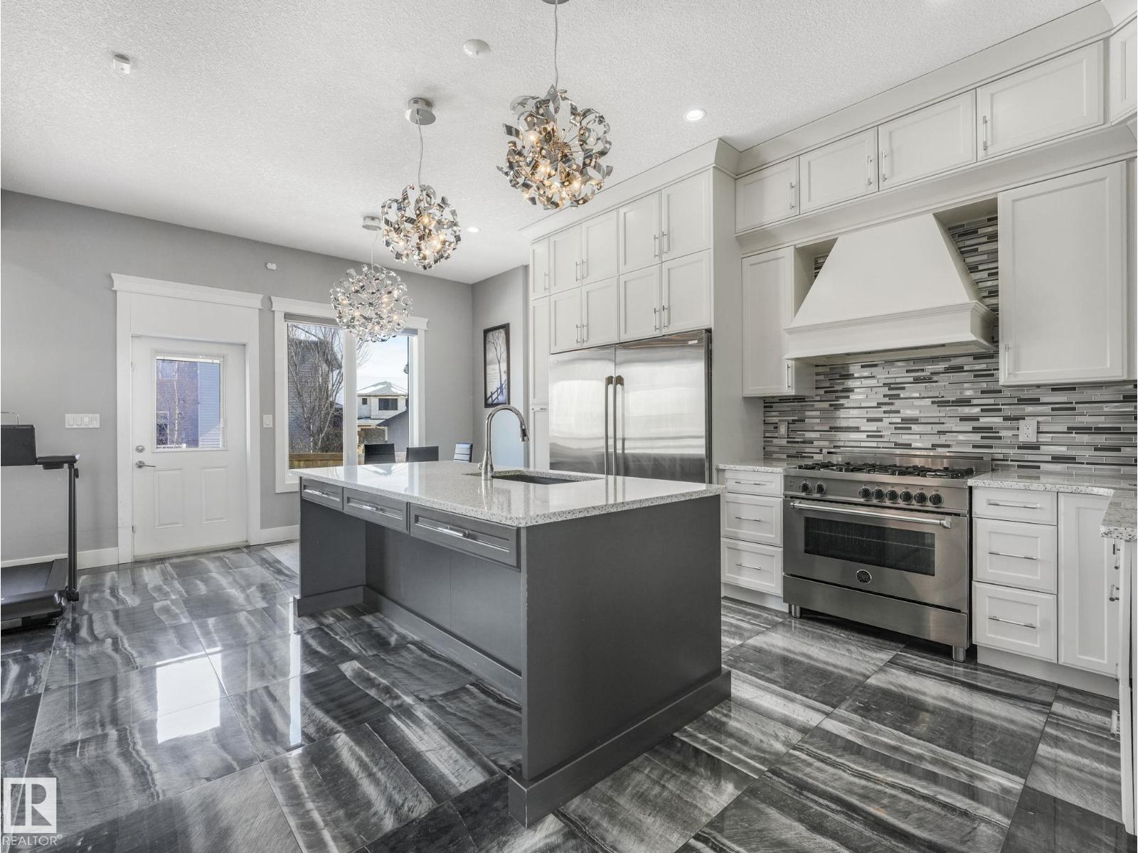1012 148 AV NW - 6