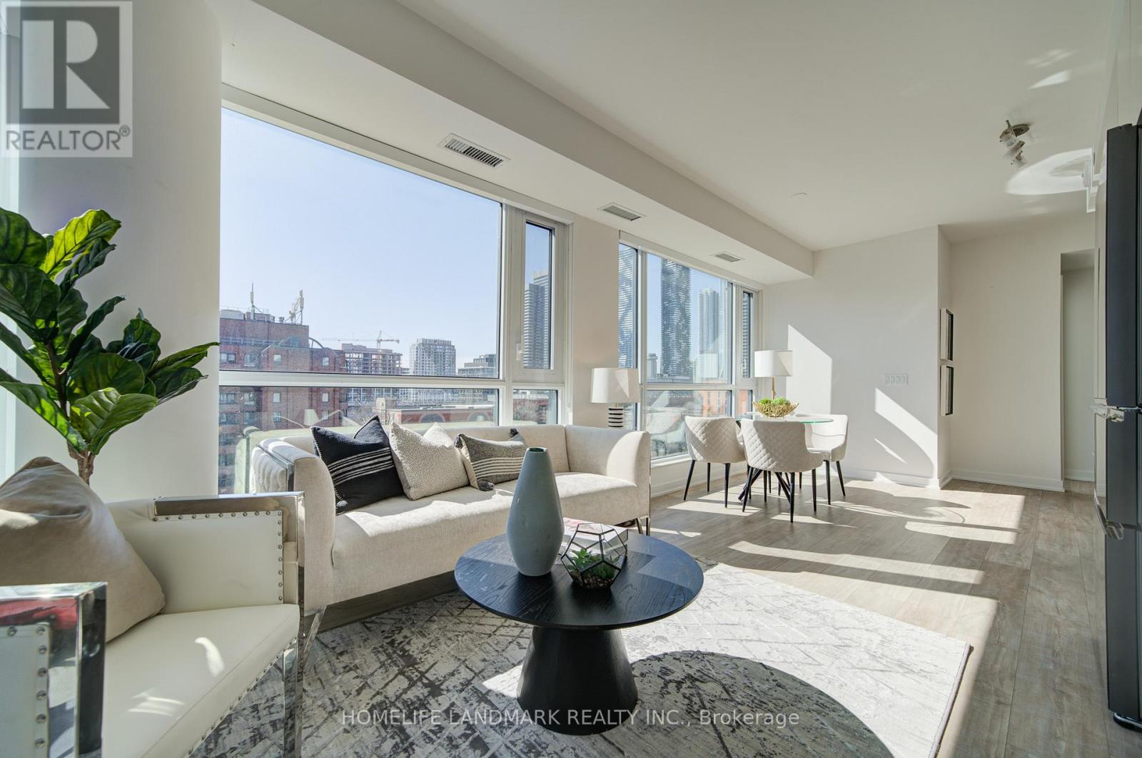 550 121 LOWER SHERBOURNE STREET - 15