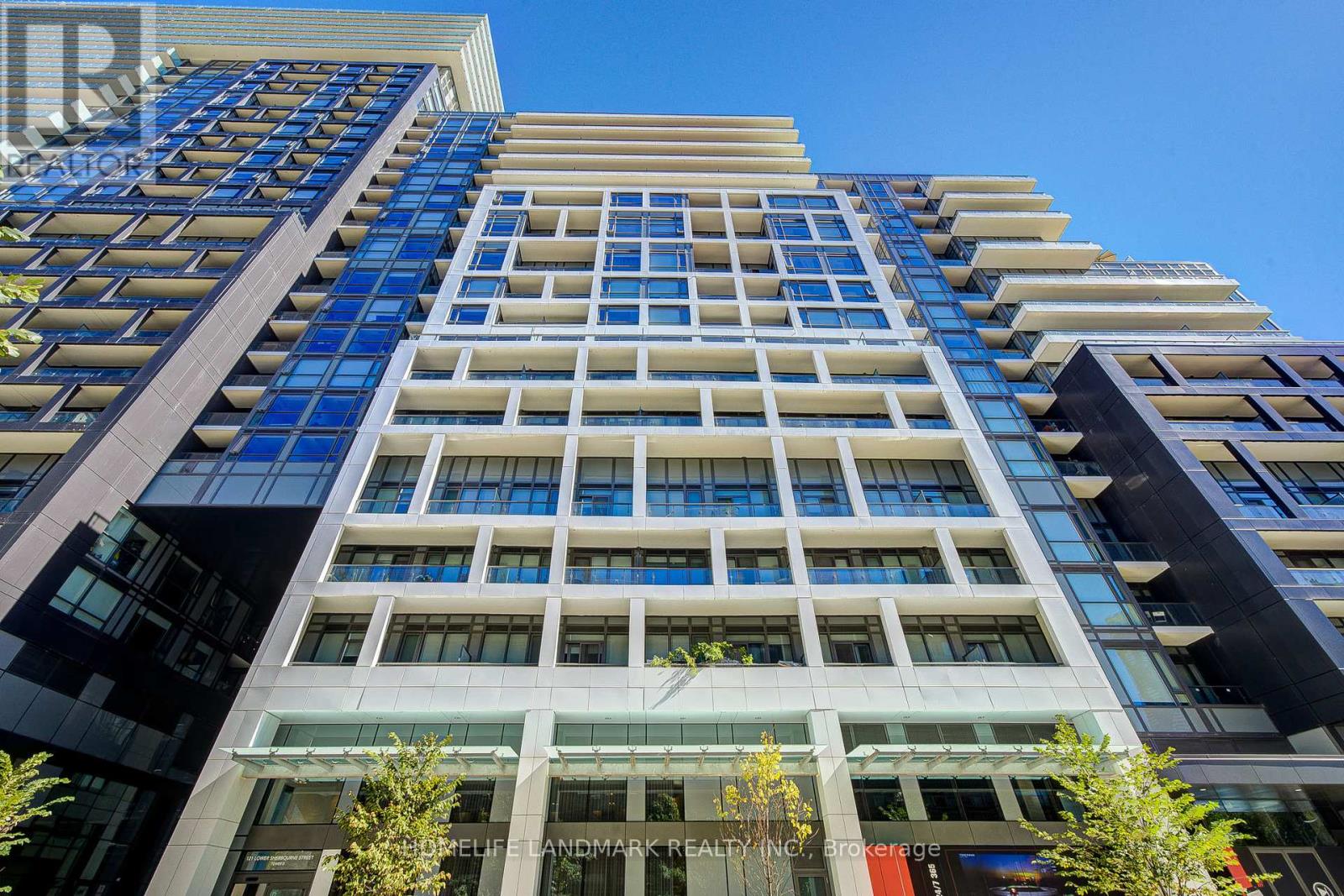 550 121 LOWER SHERBOURNE STREET - 2