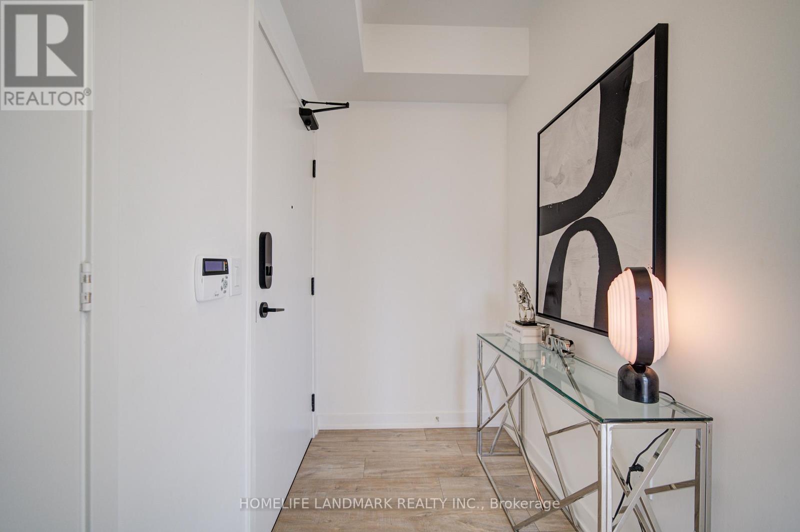 550 121 LOWER SHERBOURNE STREET - 6