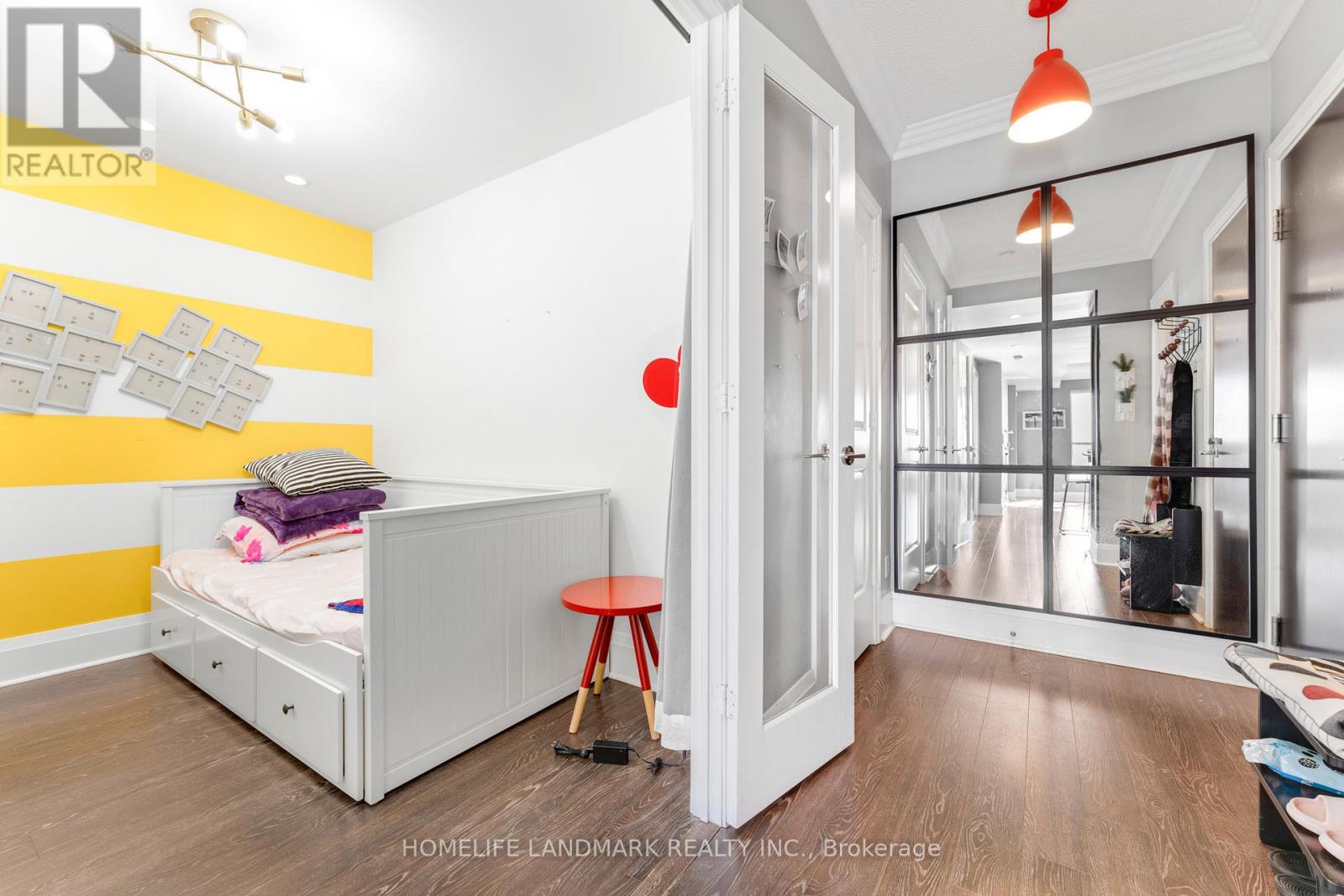 #923 100 HARRISON GARDEN BOULEVARD - 22