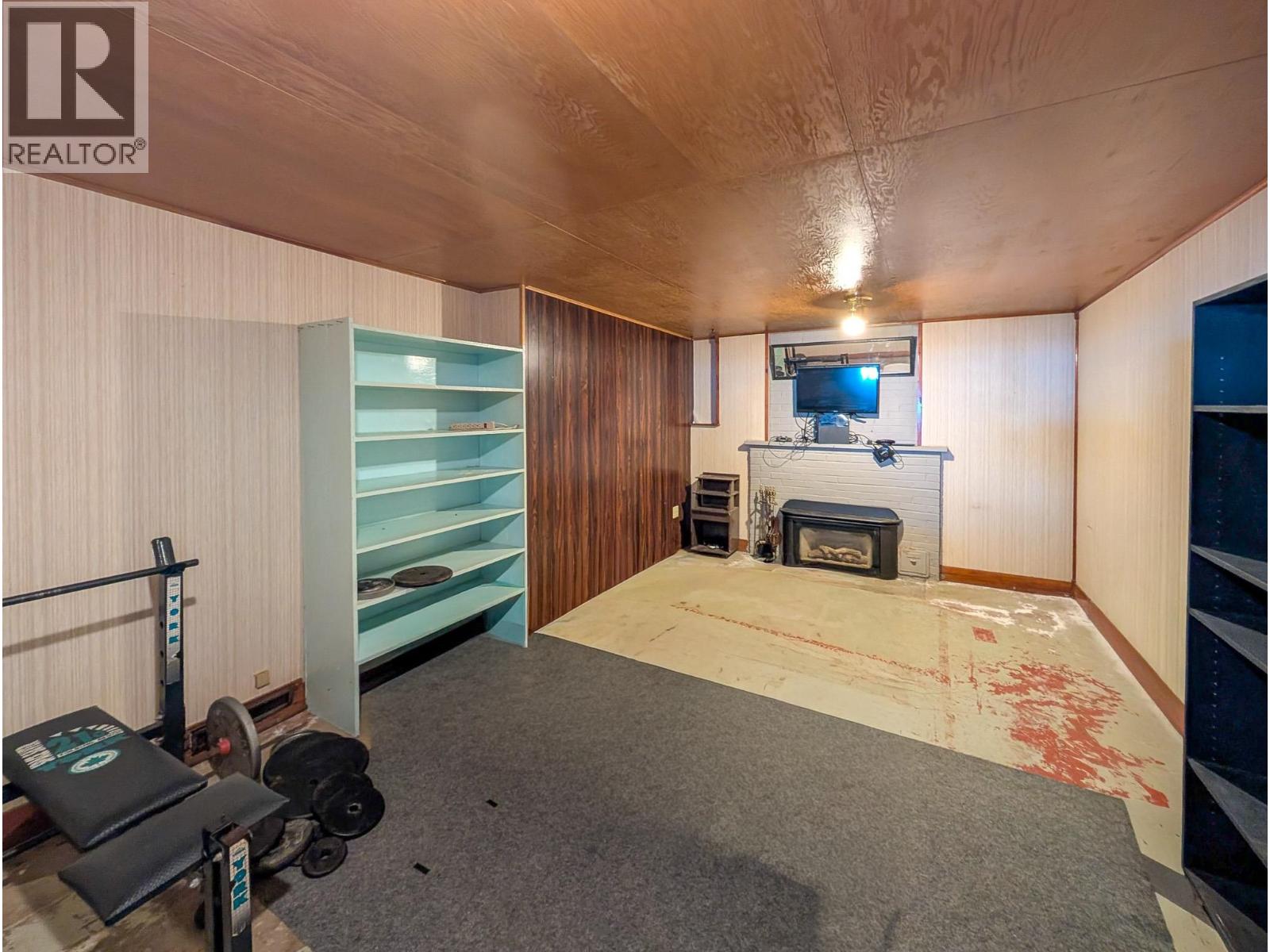 8105 SHELLEY TOWNSITE ROAD - 27