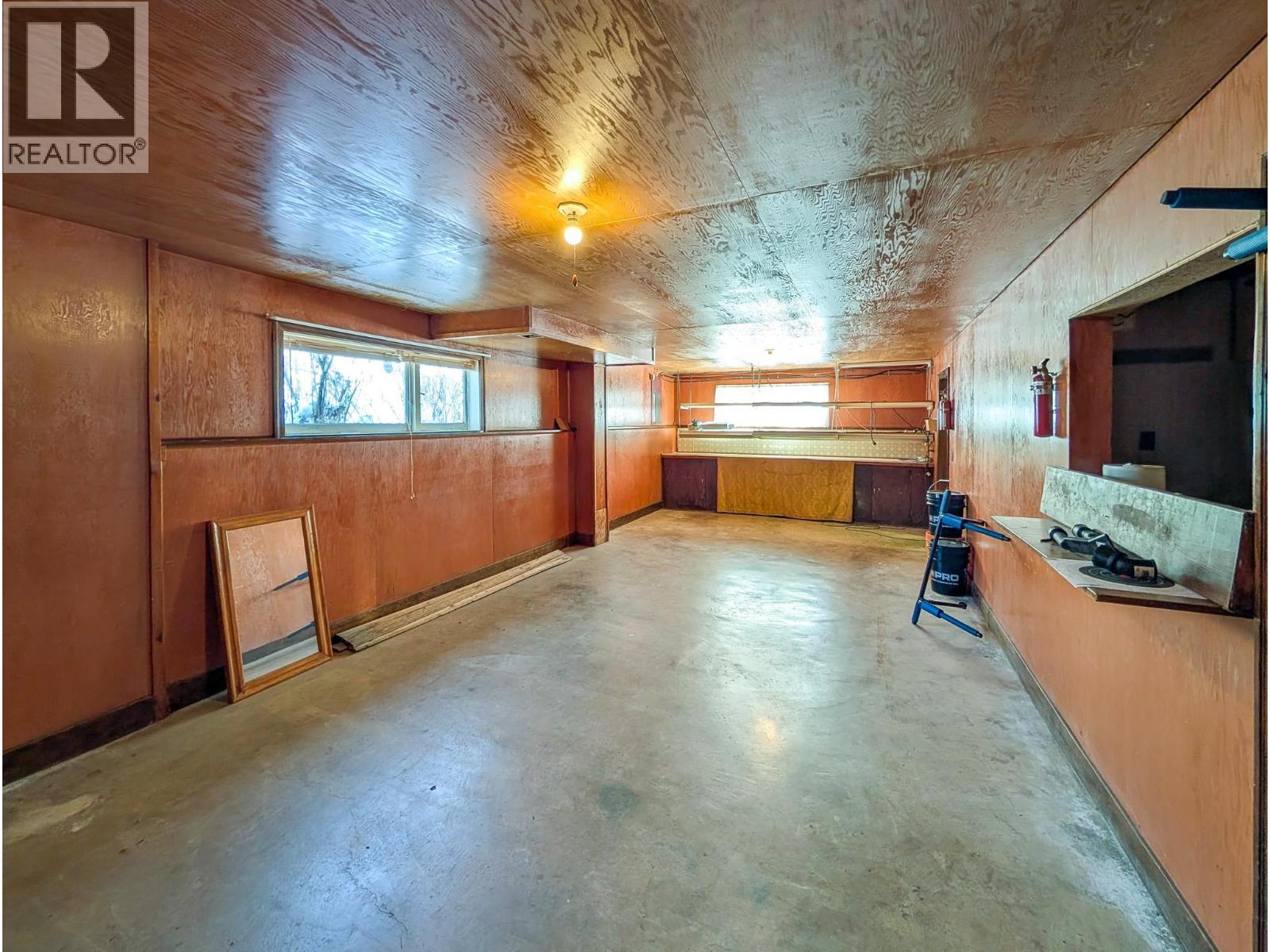 8105 SHELLEY TOWNSITE ROAD - 28