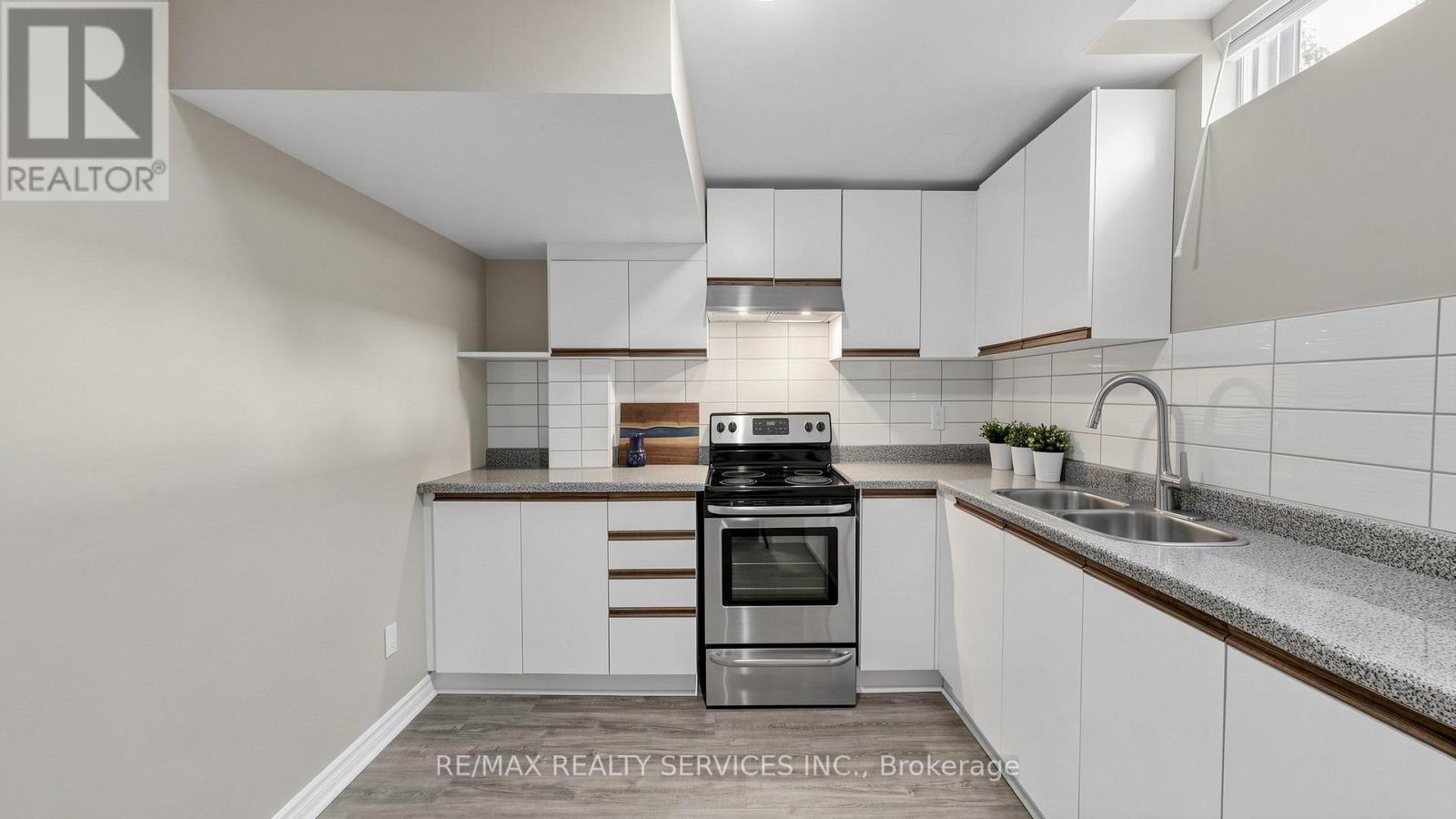 Single Family House for Sale in  NANTUCKET CRESCENT Brampton (Westgate) 