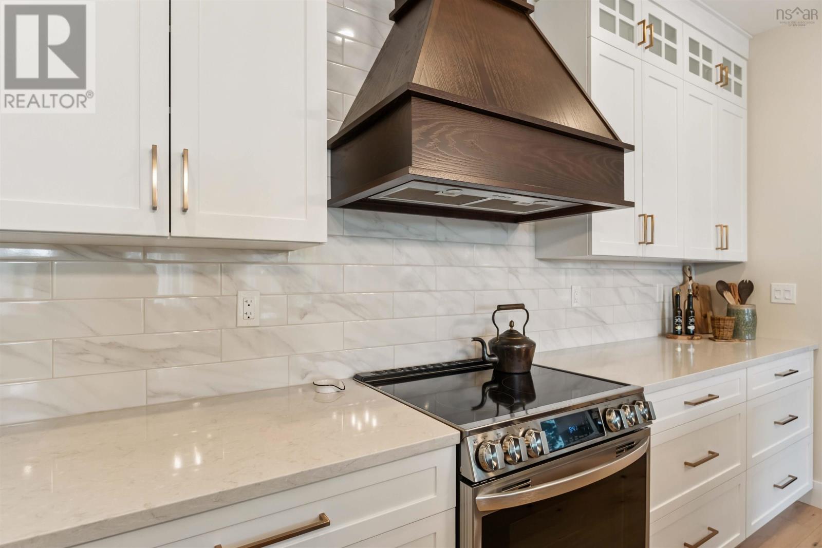 Property 17 of 47 of 232/236 Victoria Street