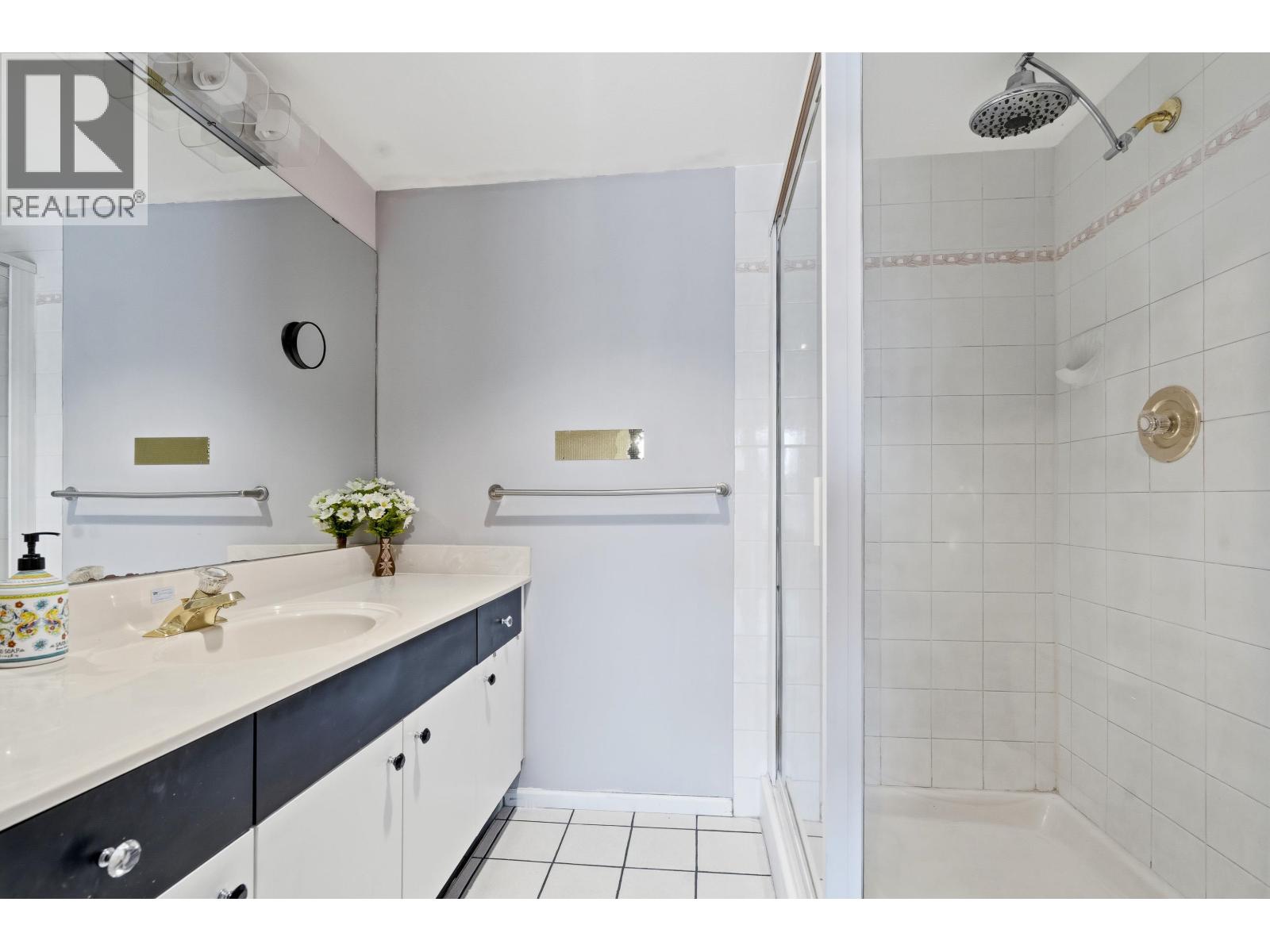 901 38 LEOPOLD PLACE, New Westminster