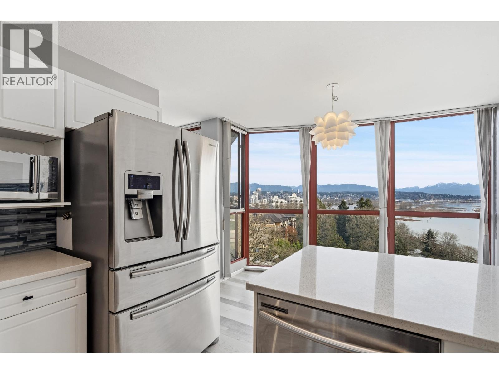 901 38 LEOPOLD PLACE, New Westminster