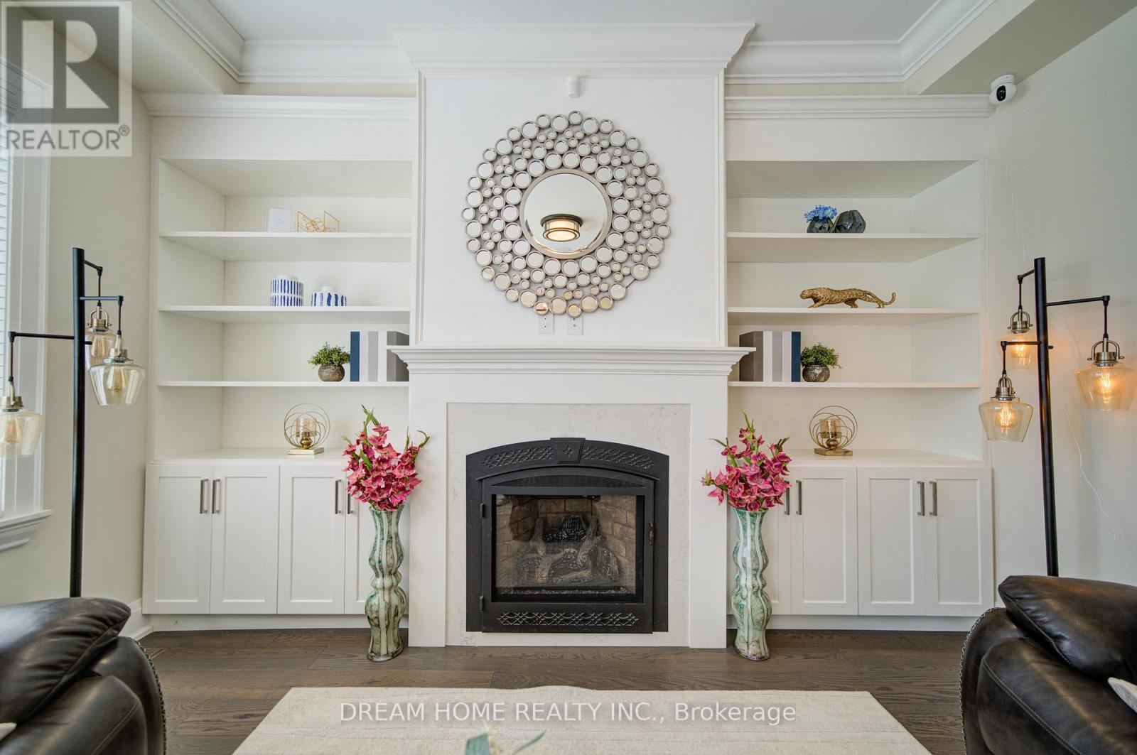 476 TENNYSON DRIVE - 22