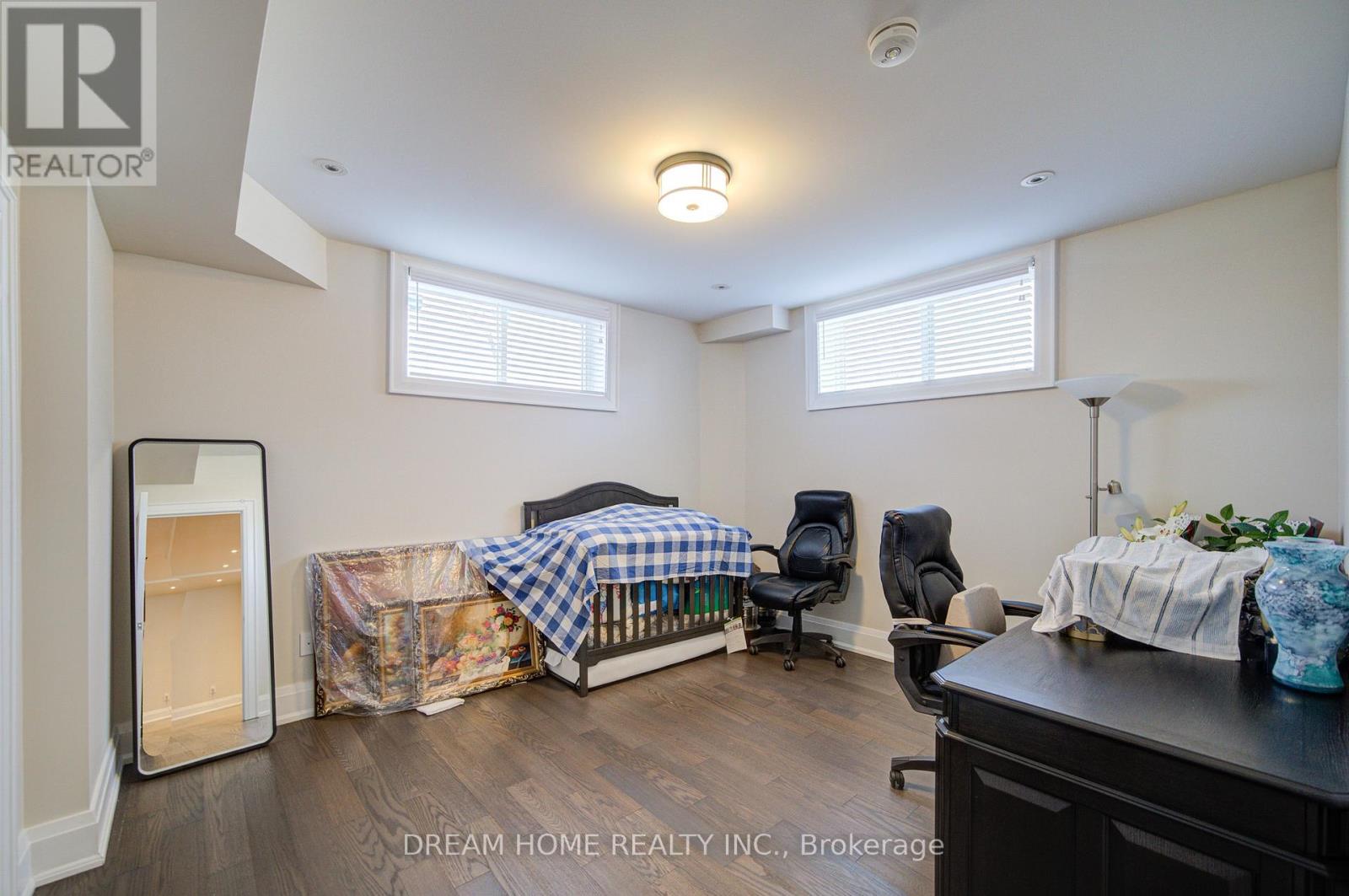 476 TENNYSON DRIVE - 39