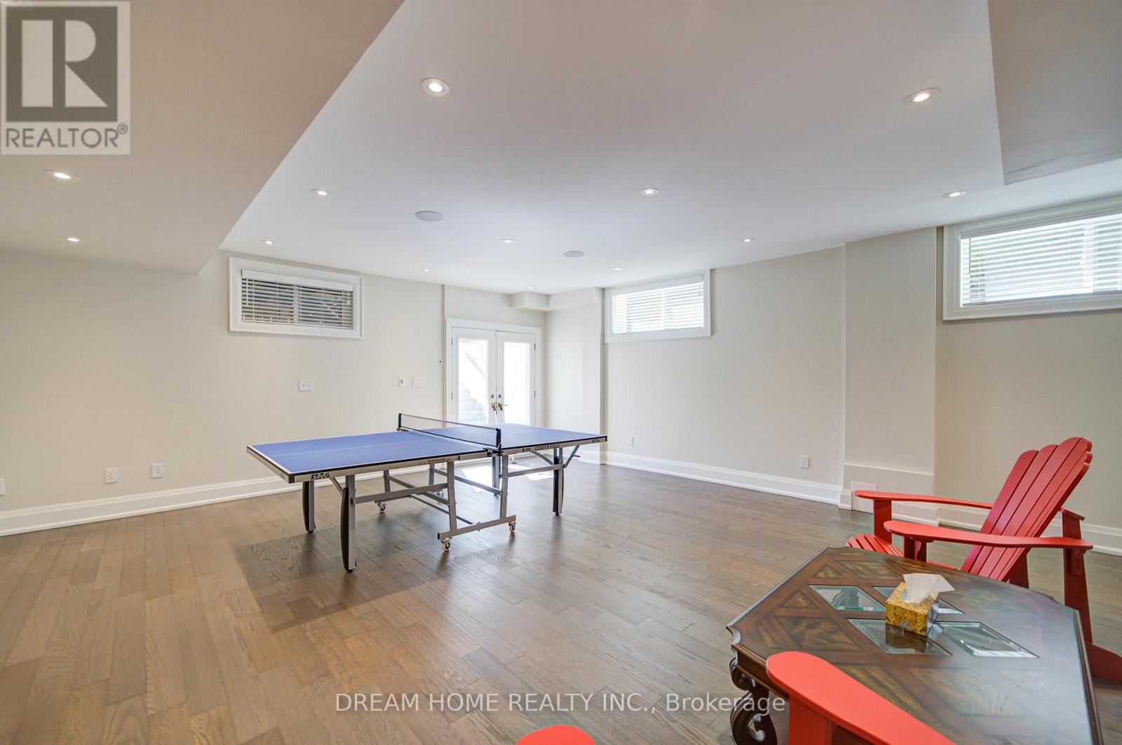 476 TENNYSON DRIVE - 41