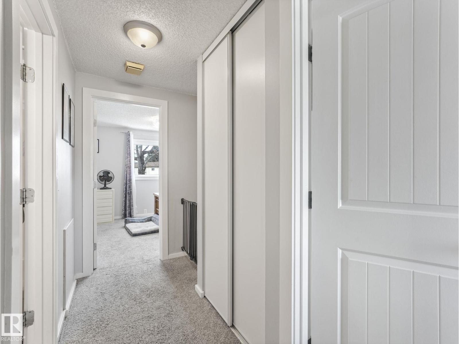 1364 LAKEWOOD RD W NW, Edmonton