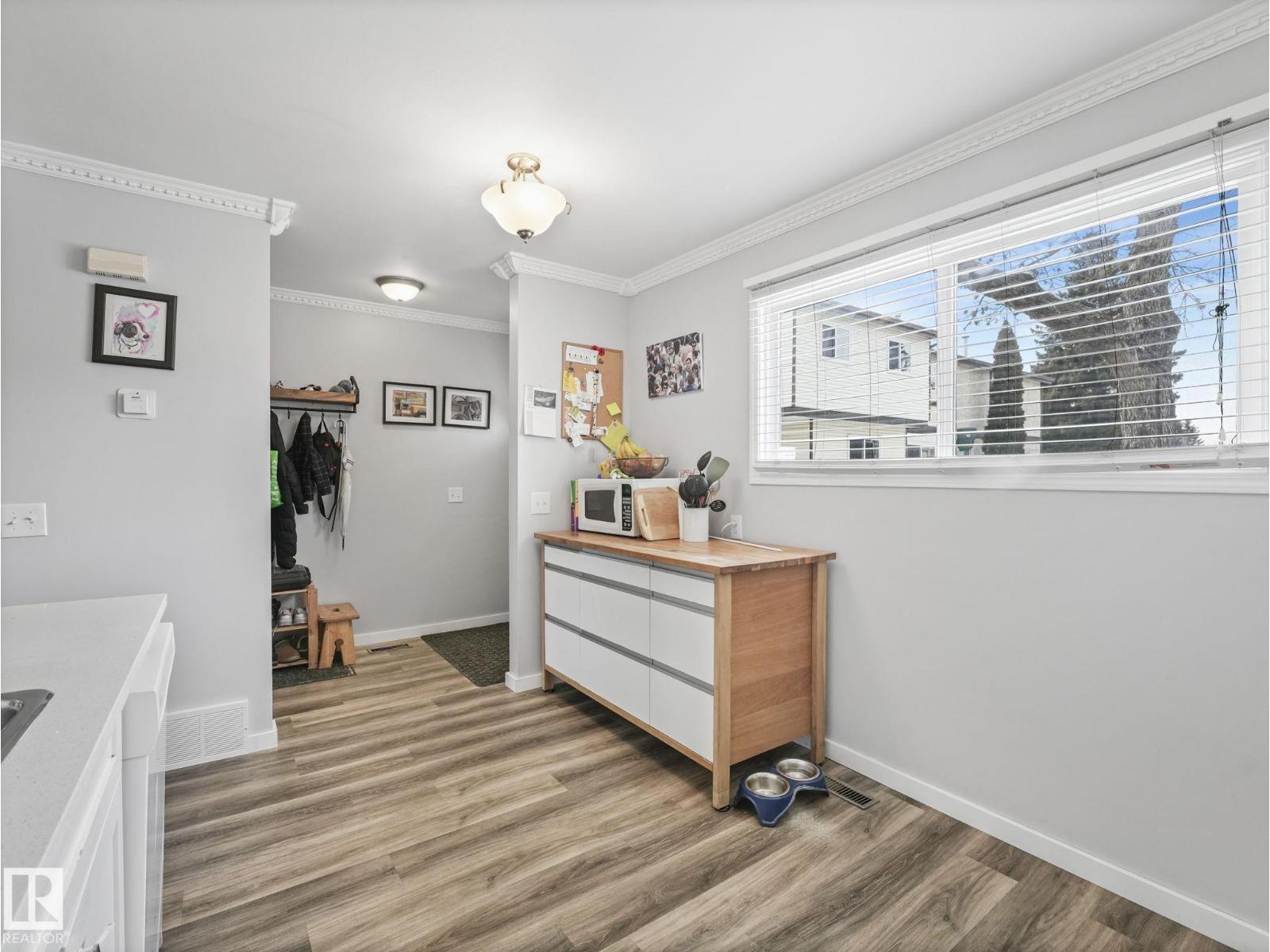 1364 LAKEWOOD RD W NW, Edmonton