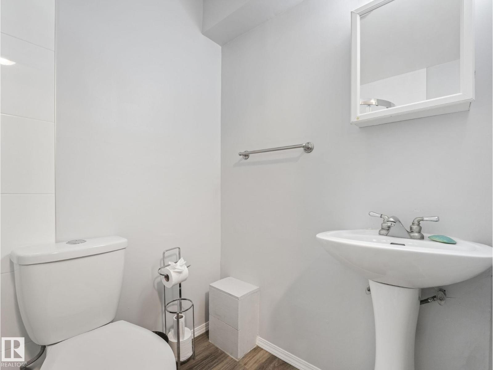 1364 LAKEWOOD RD W NW, Edmonton