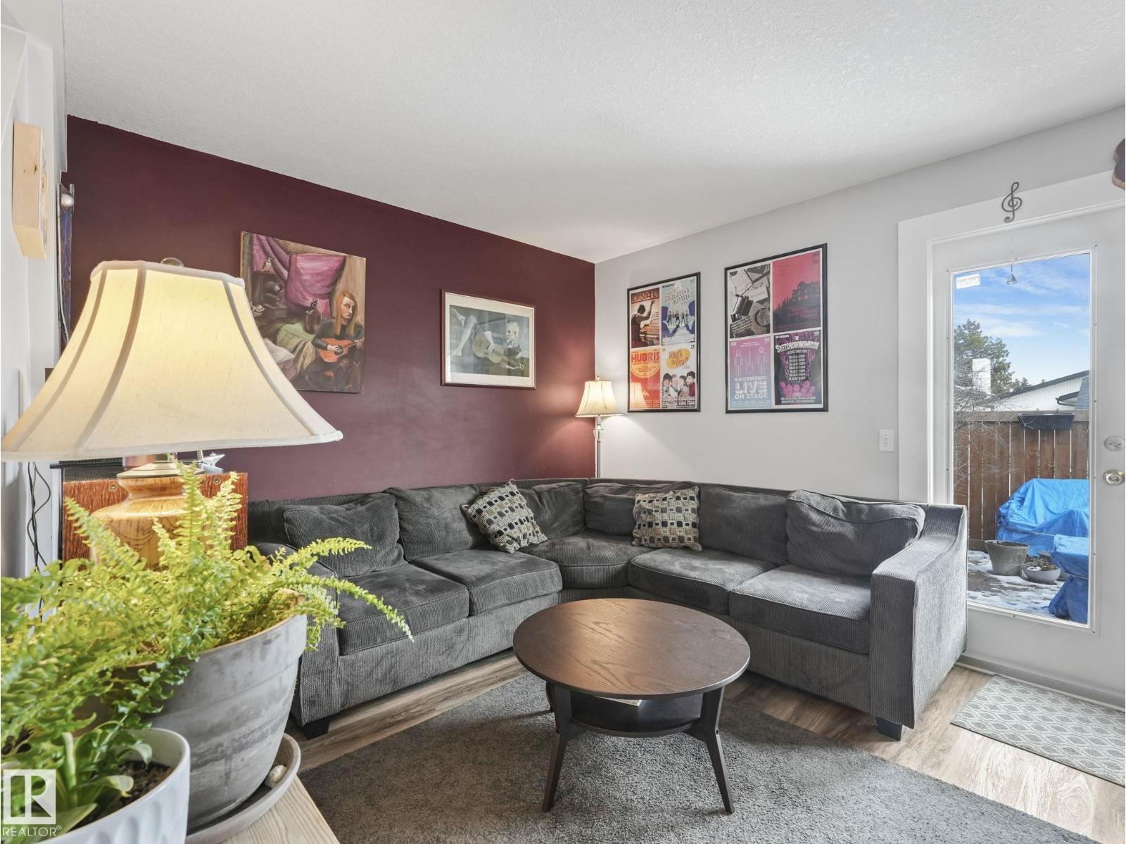 1364 LAKEWOOD RD W NW, Edmonton