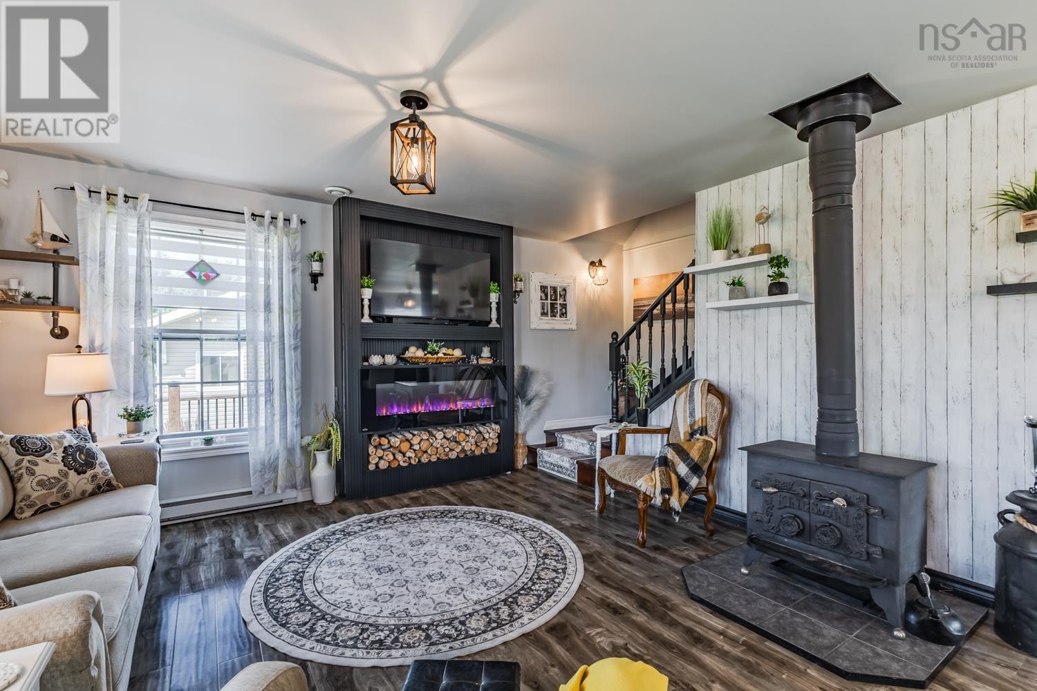 Property 31 of 48 of 1923 FOX HARBOUR Road