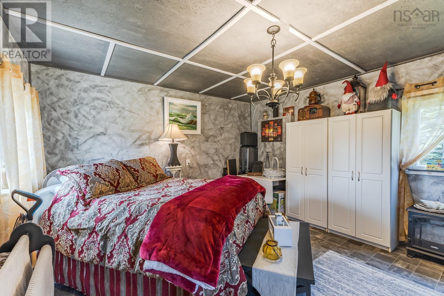 Property 30 of 48 of 1923 FOX HARBOUR Road