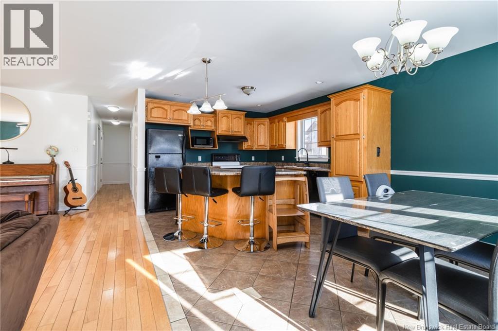 21 CARTER CRESCENT - 11