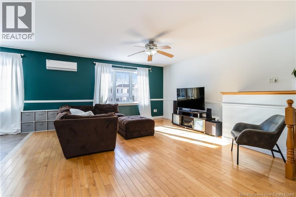 21 CARTER CRESCENT - 5