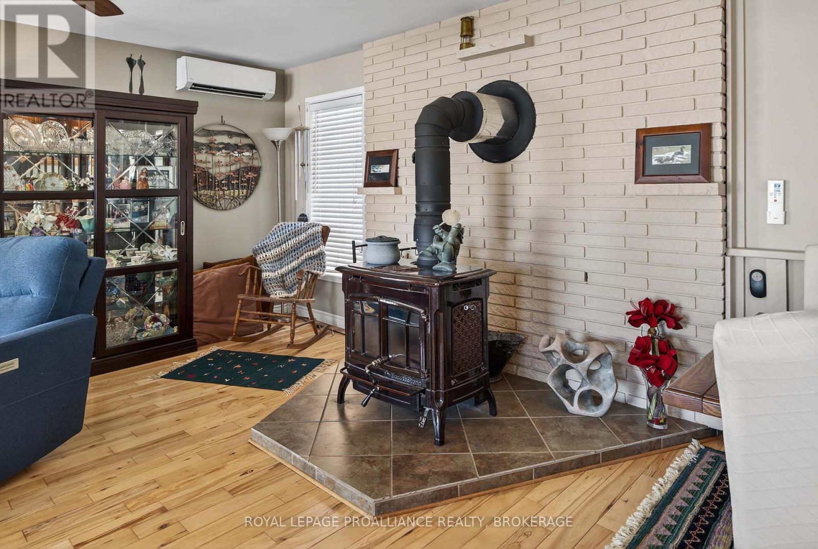 1004C PUBLIC BEACH ROAD - 17