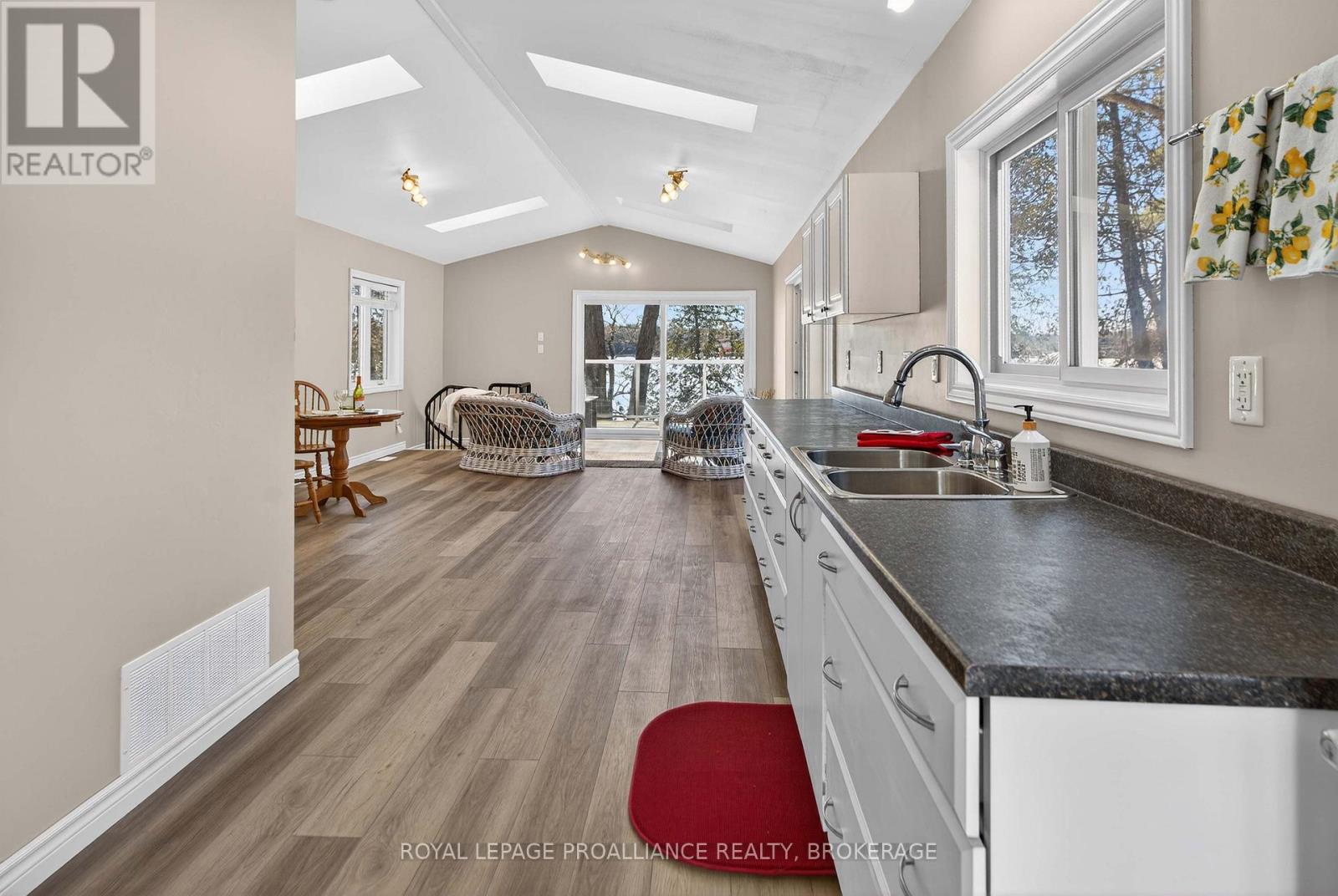 1004C PUBLIC BEACH ROAD - 39