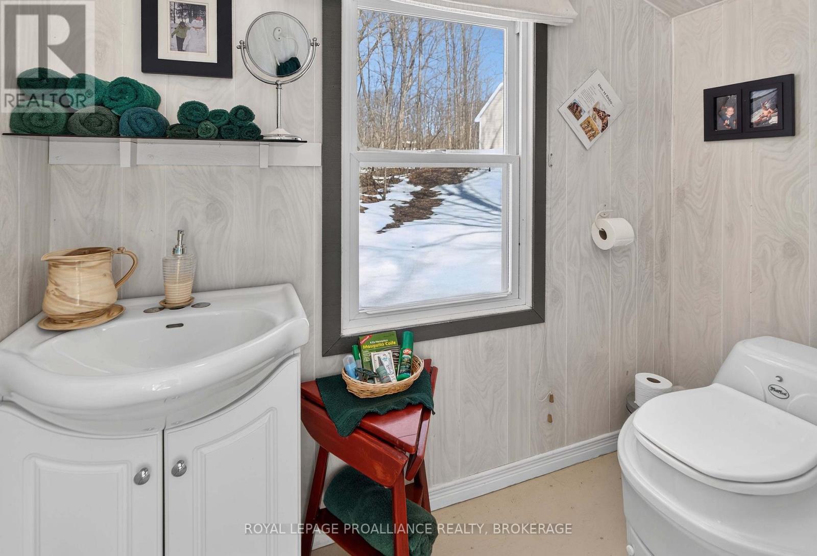 1004C PUBLIC BEACH ROAD - 44