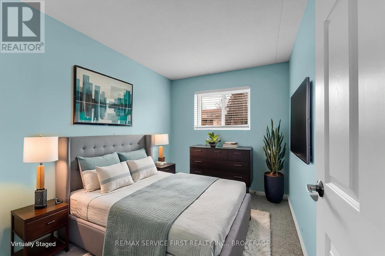 #301 610 WILLIAM STREET S - 35