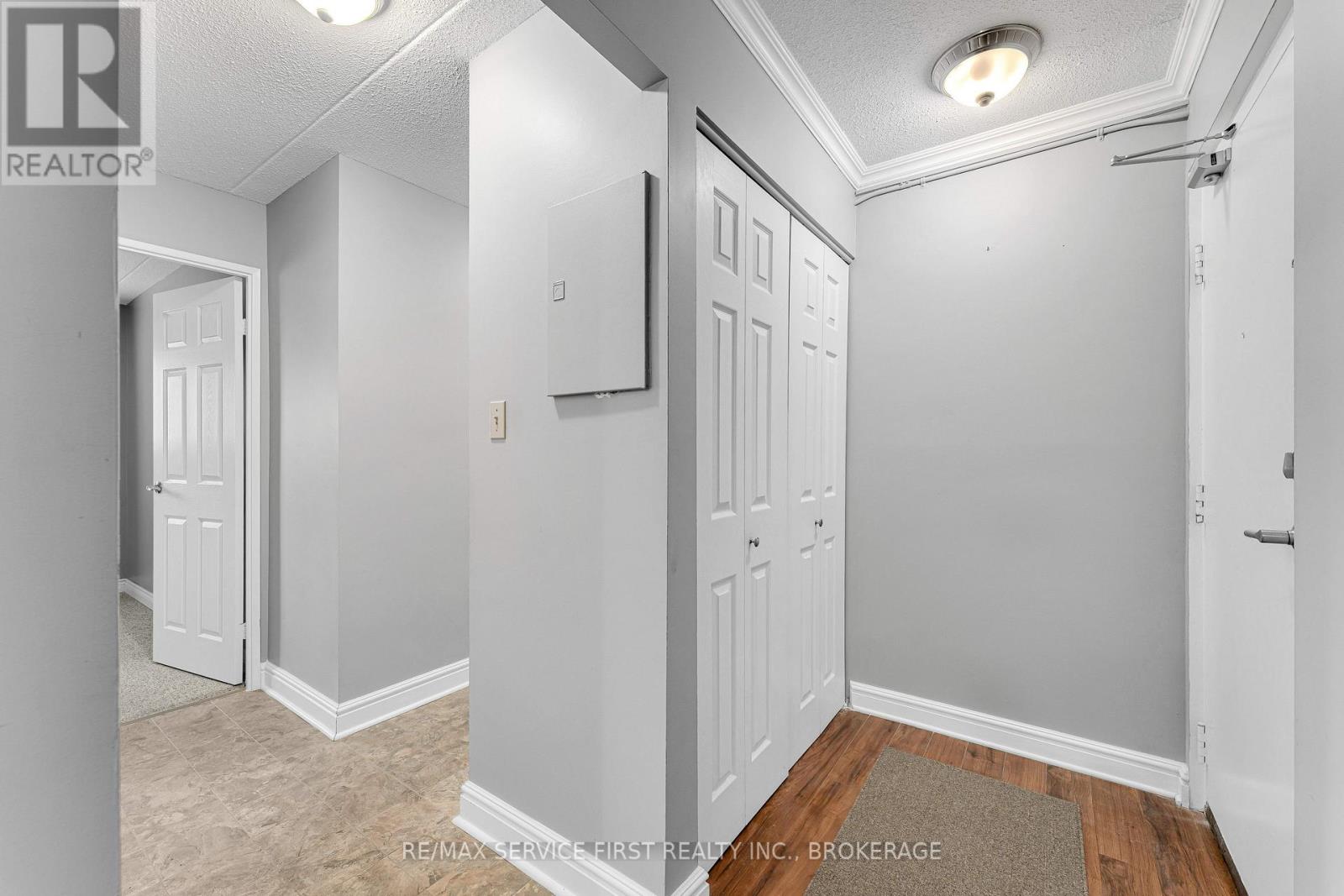 #301 610 WILLIAM STREET S - 9