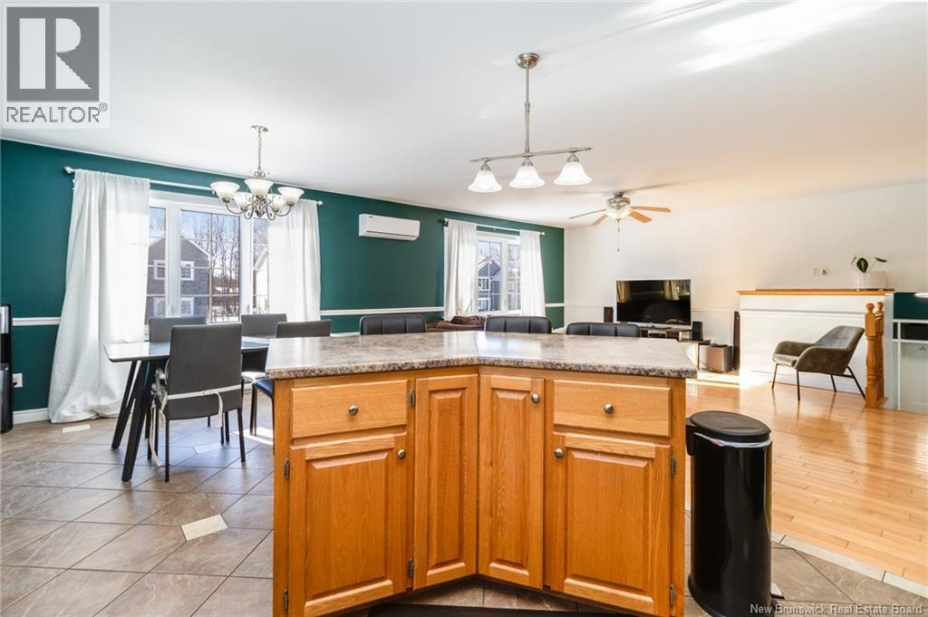 21 CARTER CRESCENT - 17