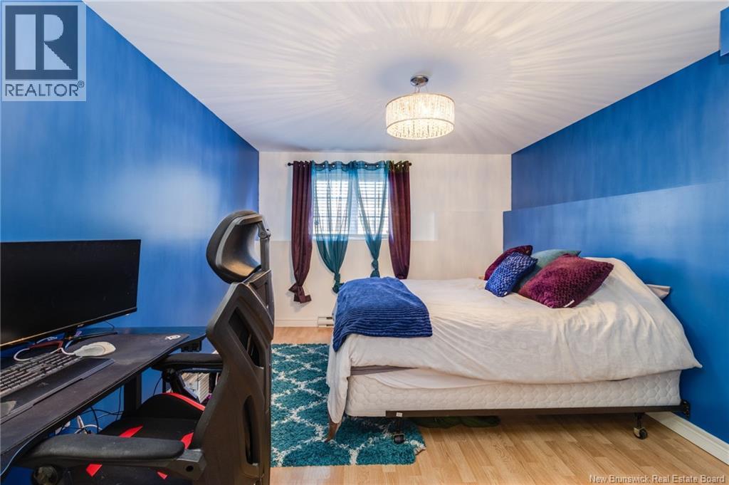 21 CARTER CRESCENT - 30