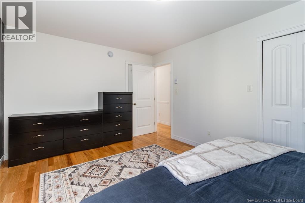 21 CARTER CRESCENT - 25