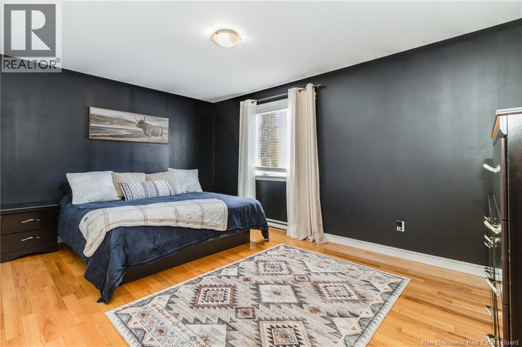 21 CARTER CRESCENT - 23