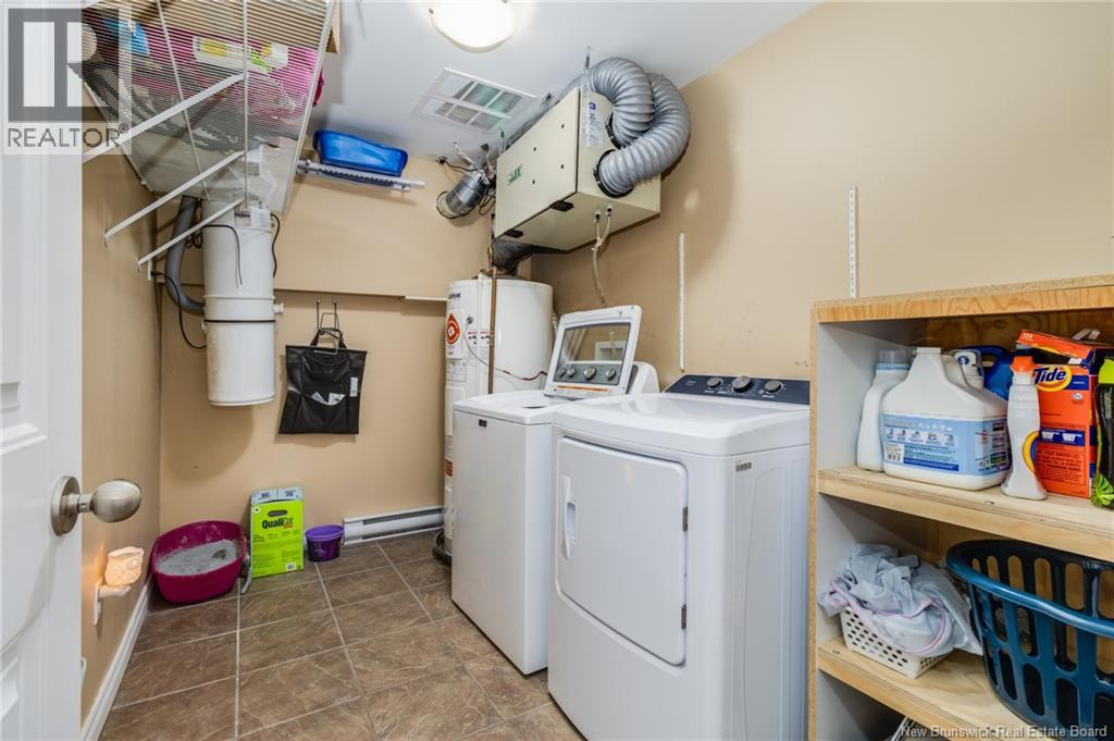 21 CARTER CRESCENT - 36