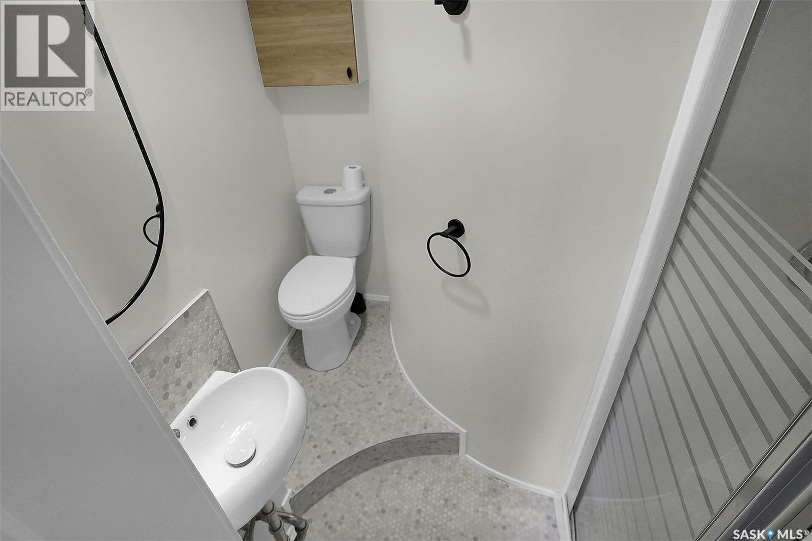 #209 2305 Victoria AVENUE - 26