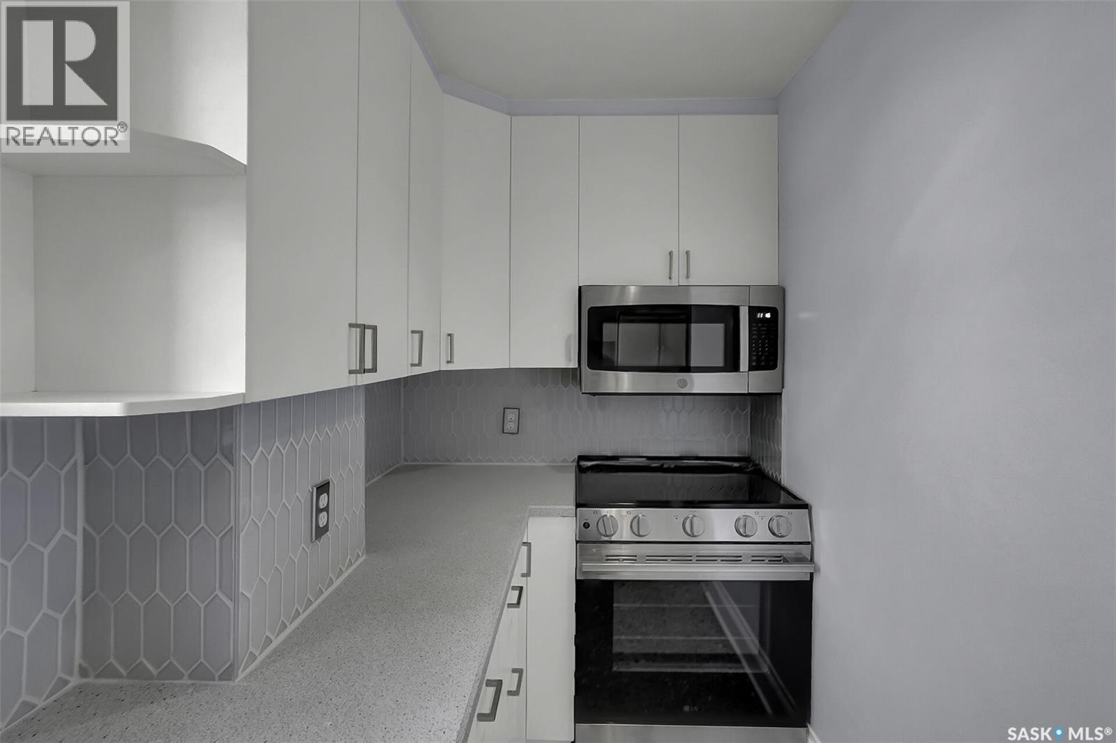 #209 2305 Victoria AVENUE - 15