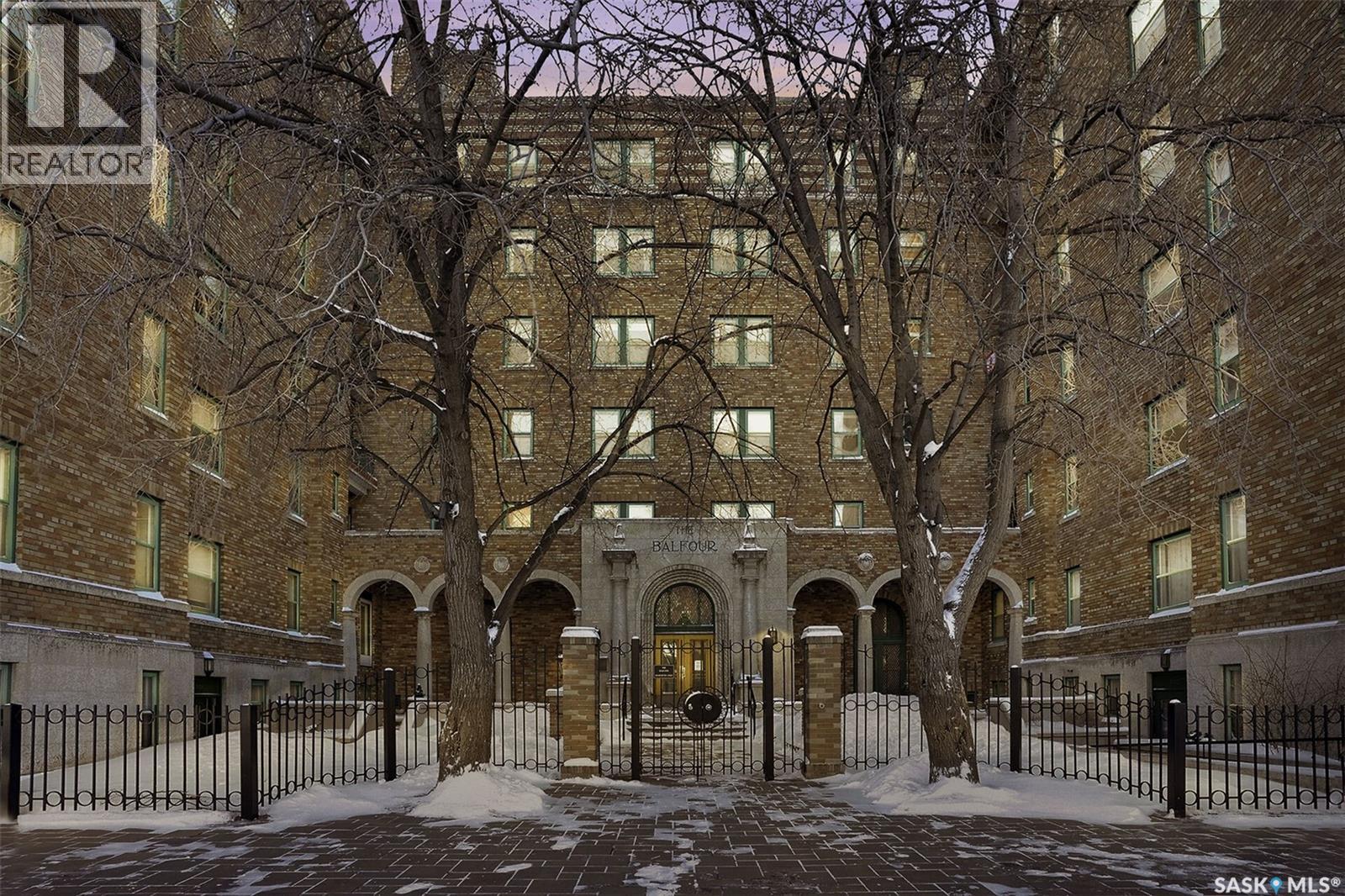 #209 2305 Victoria AVENUE - 1