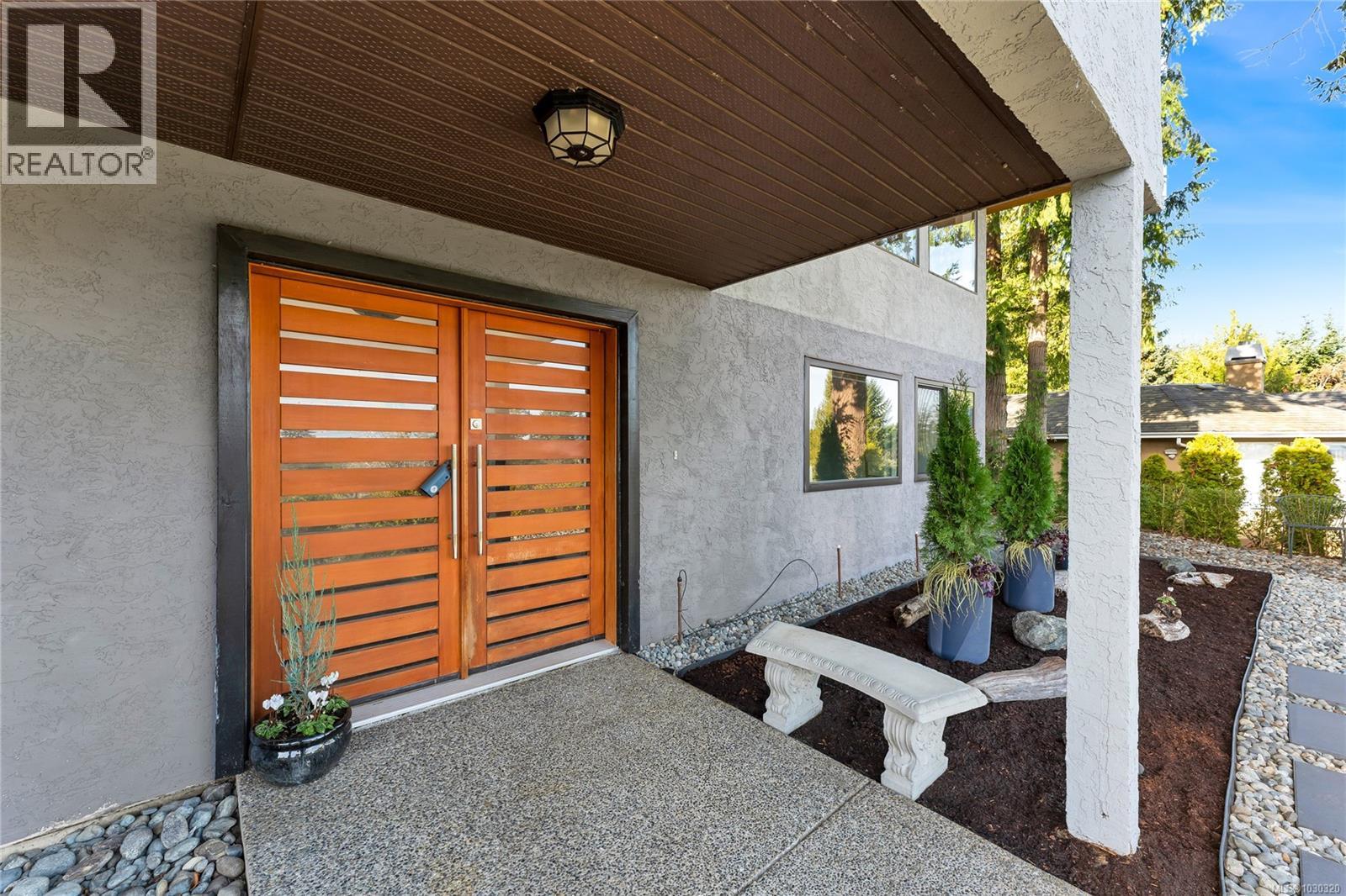 5198 Beckton Rd - 2