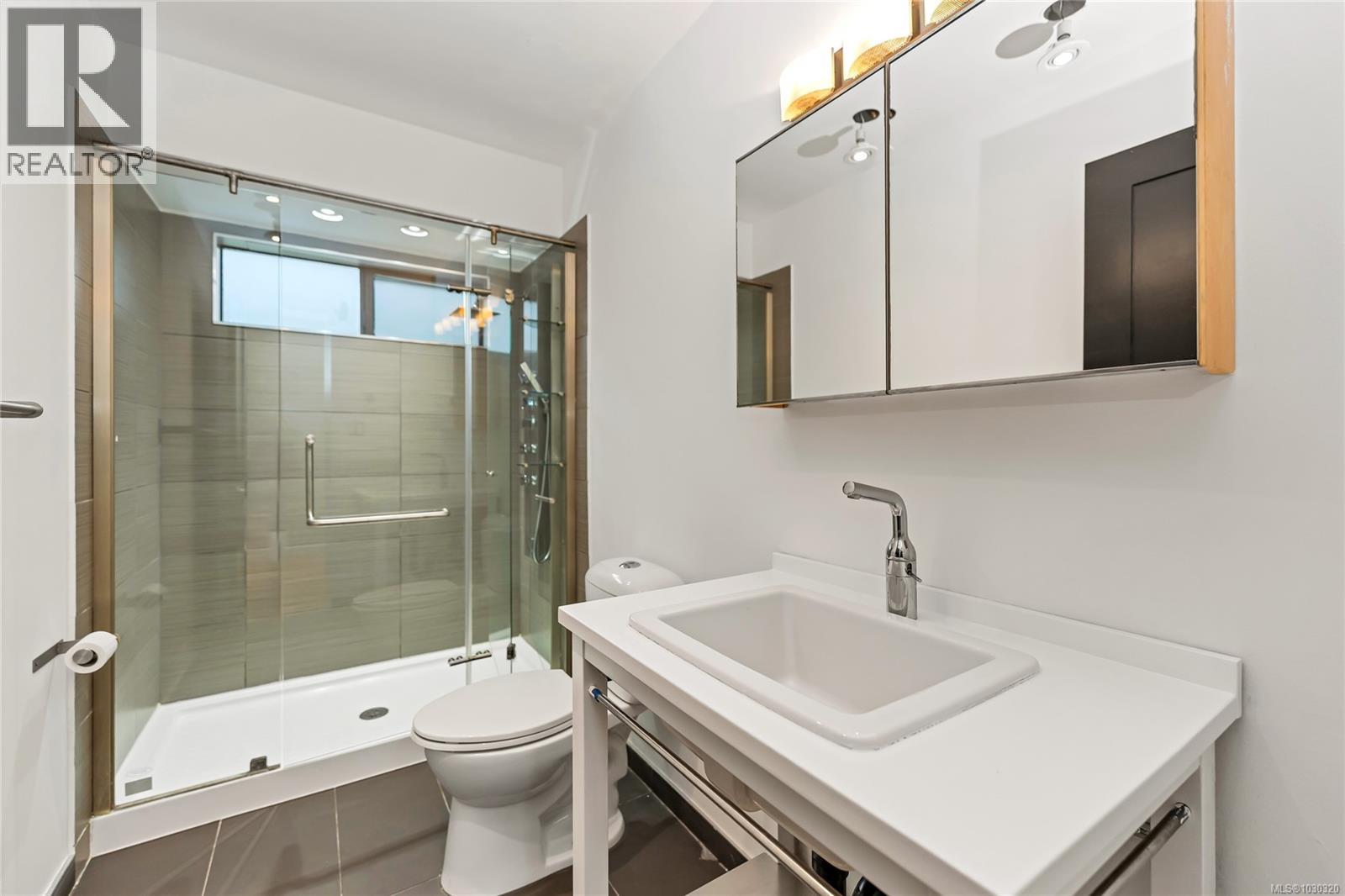  5198 Beckton Road, Saanich