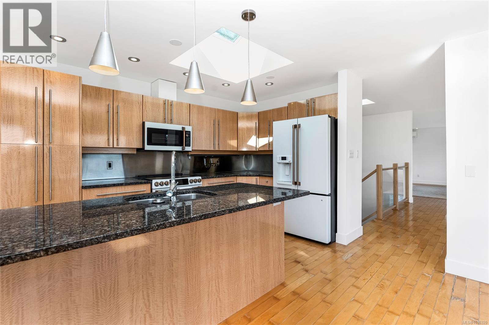  5198 Beckton Road, Saanich